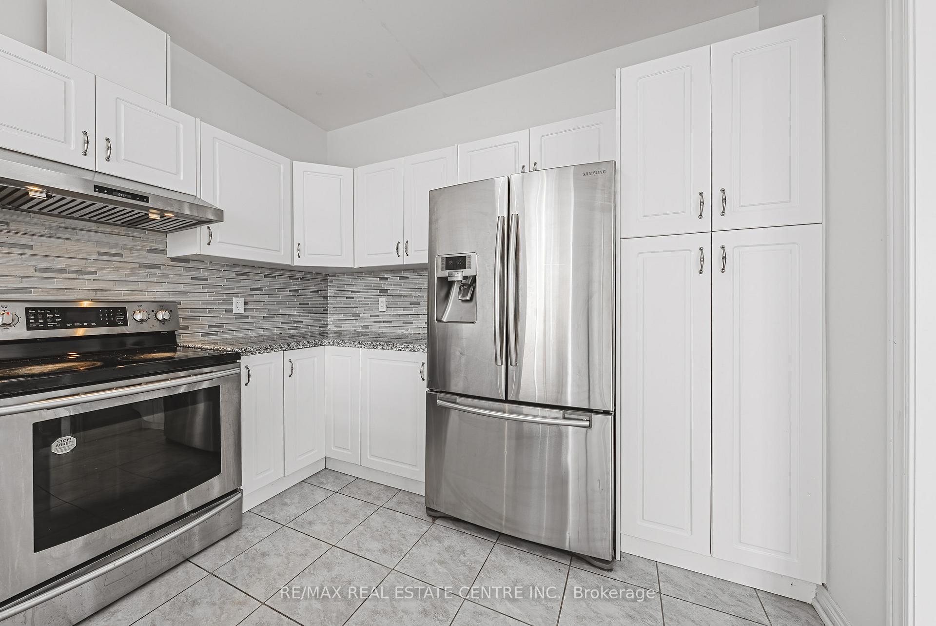 Photo 15 of 107 Hazelton Avenue, Hamilton, Sheldon — HOMEH