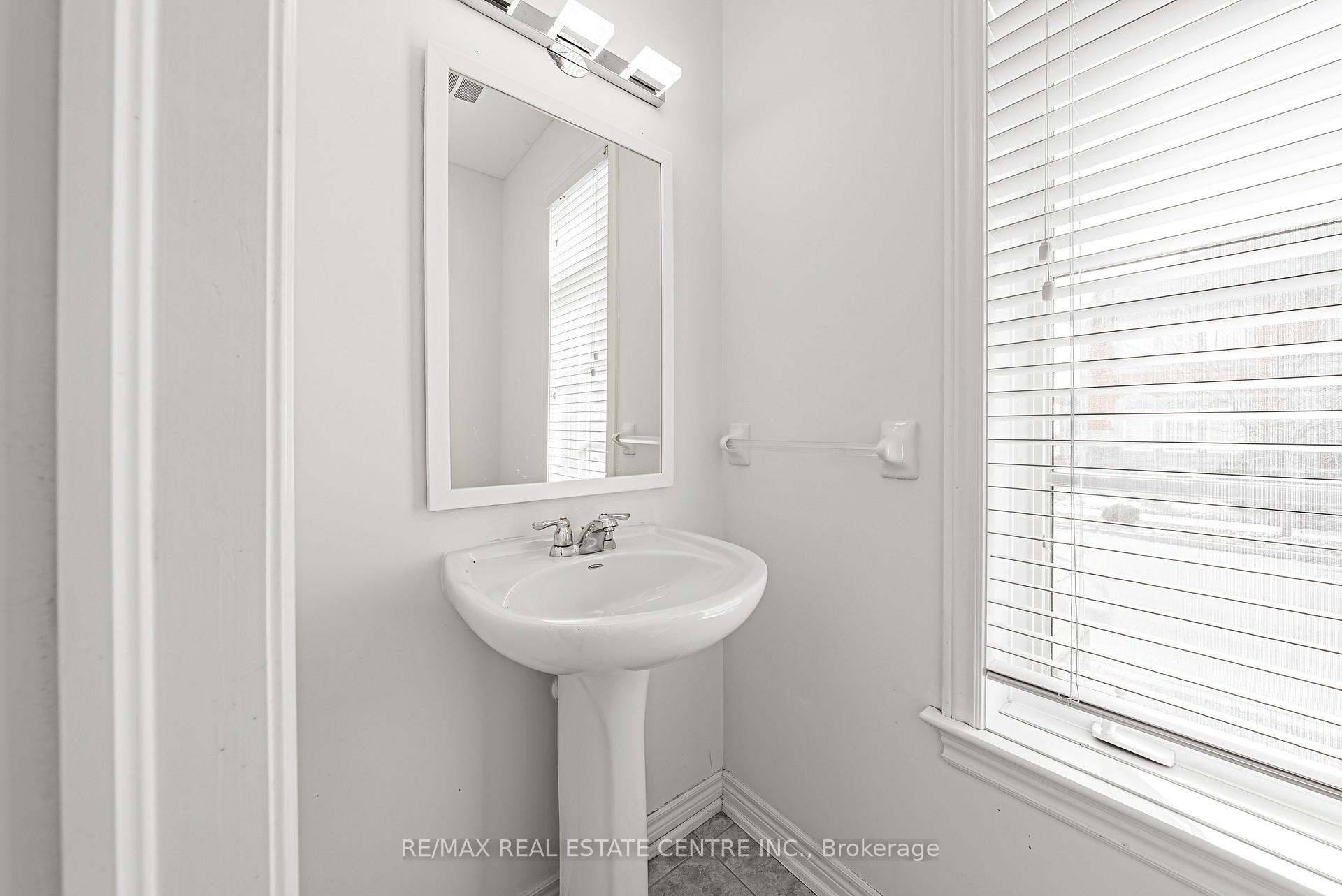 Photo 20 of 107 Hazelton Avenue, Hamilton, Sheldon — HOMEH
