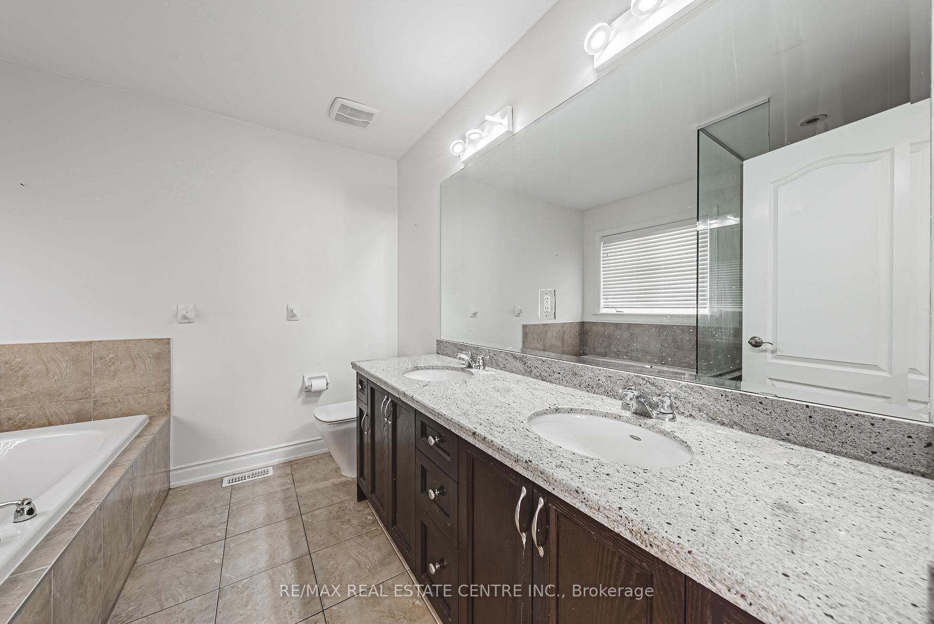 Photo 26 of 107 Hazelton Avenue, Hamilton, Sheldon — HOMEH