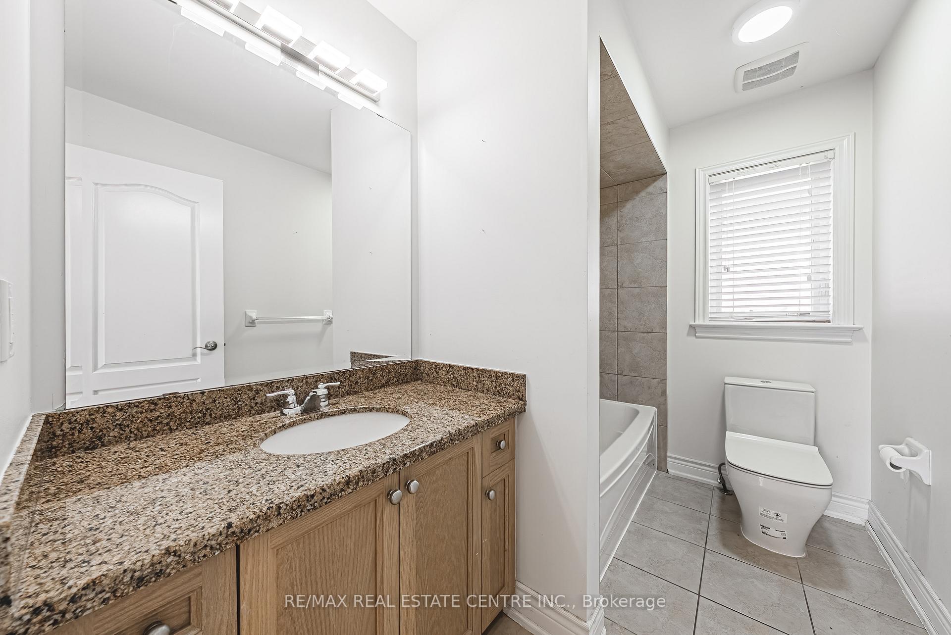 Photo 34 of 107 Hazelton Avenue, Hamilton, Sheldon — HOMEH