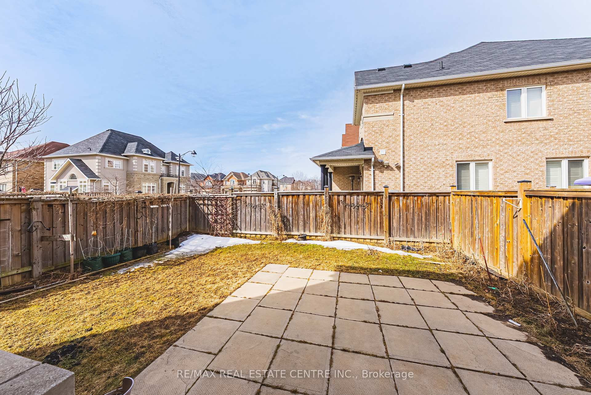 Photo 40 of 107 Hazelton Avenue, Hamilton, Sheldon — HOMEH