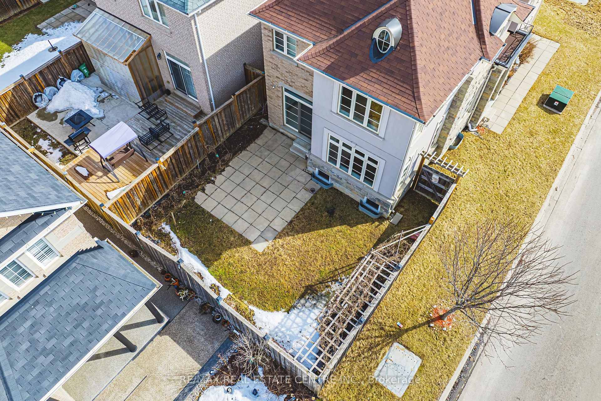 Photo 41 of 107 Hazelton Avenue, Hamilton, Sheldon — HOMEH