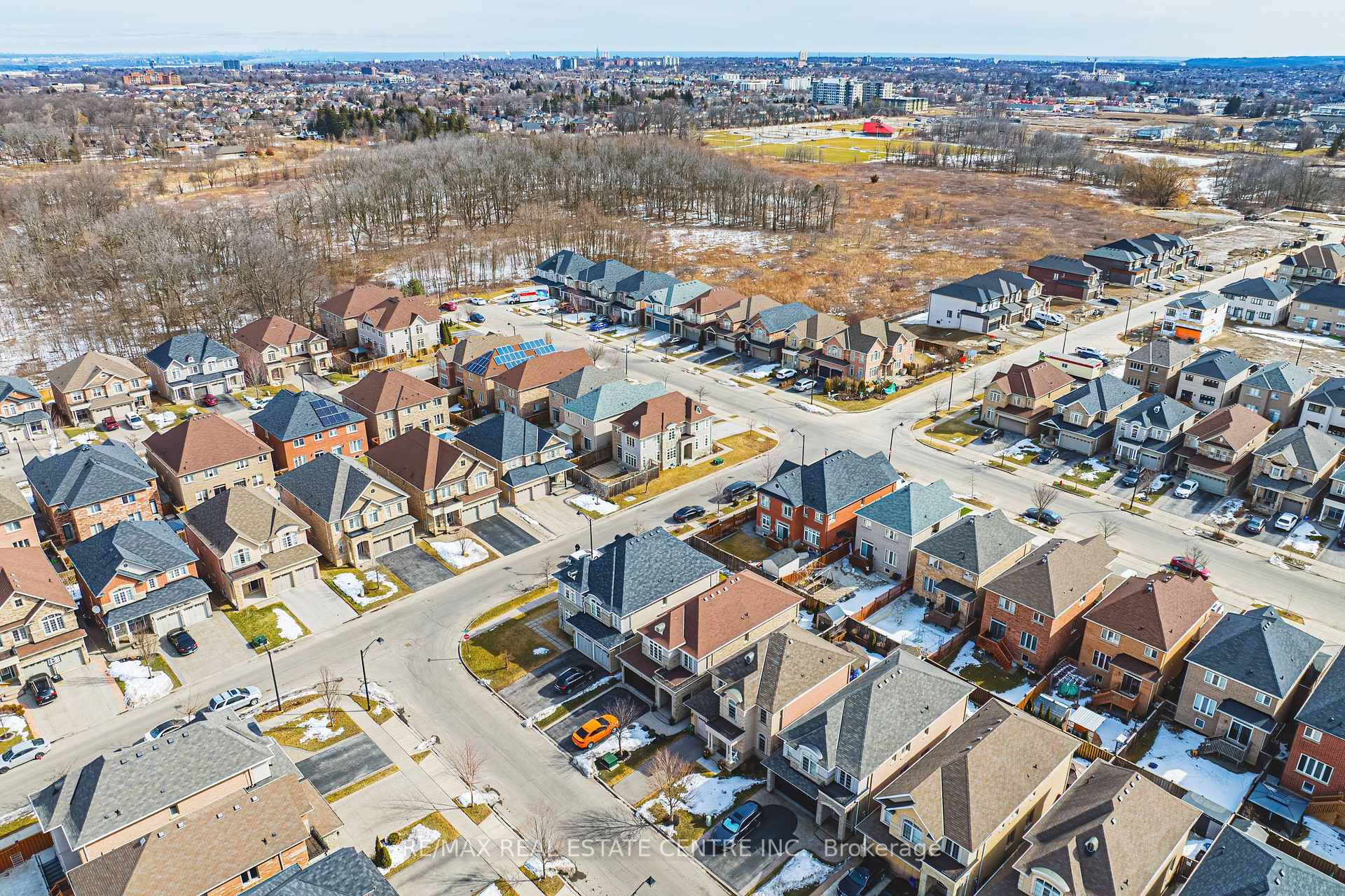Photo 47 of 107 Hazelton Avenue, Hamilton, Sheldon — HOMEH