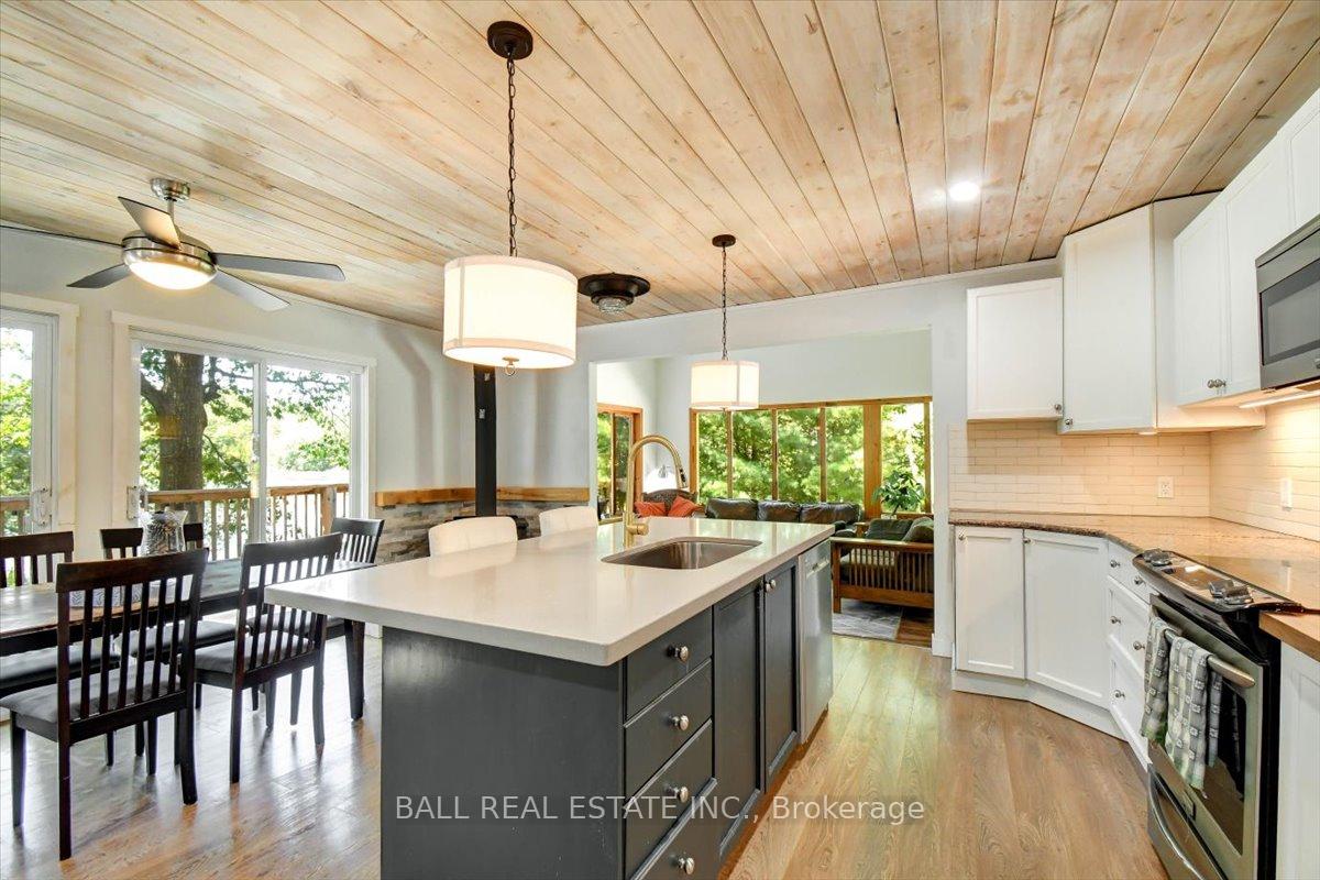 Photo 23 of 51 Lucerne Lake Drive, Faraday — HOMEH