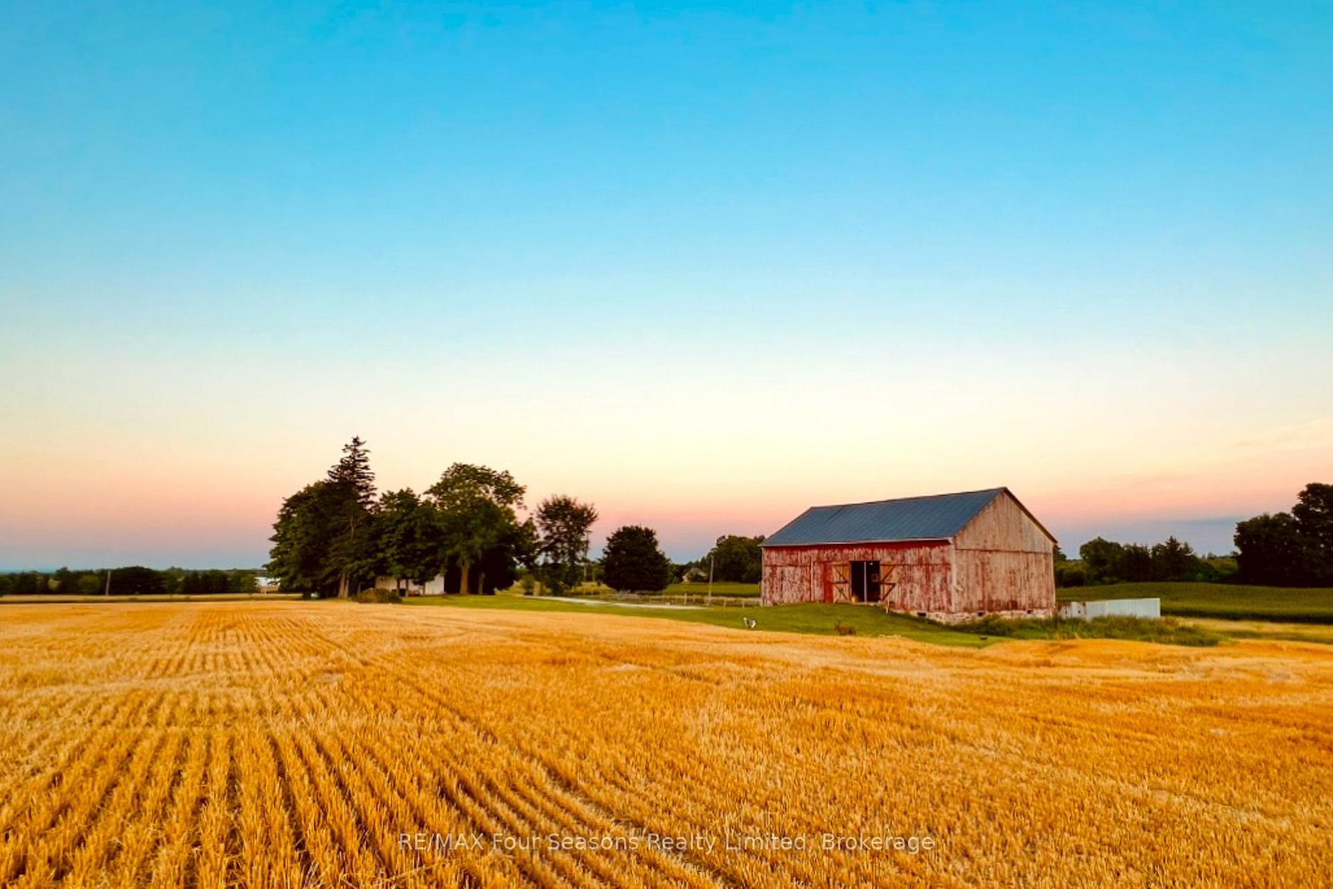Photo 6 of 1154 Fairgrounds Road S, Clearview, Rural Clearview — HOMEH