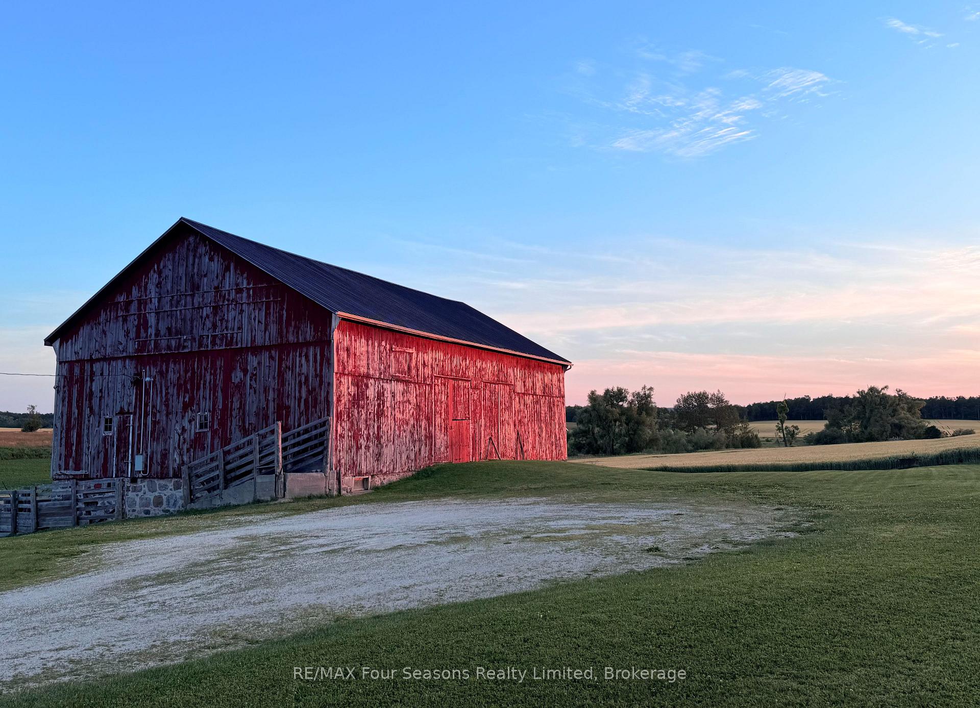 Photo 49 of 1154 Fairgrounds Road S, Clearview, Rural Clearview — HOMEH