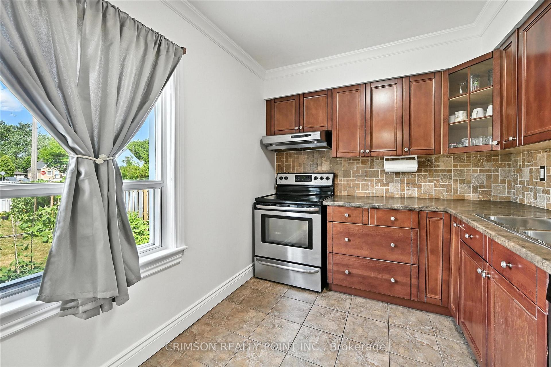 Photo 18 of 250 East 28th Street, Hamilton, Eastmount — HOMEH