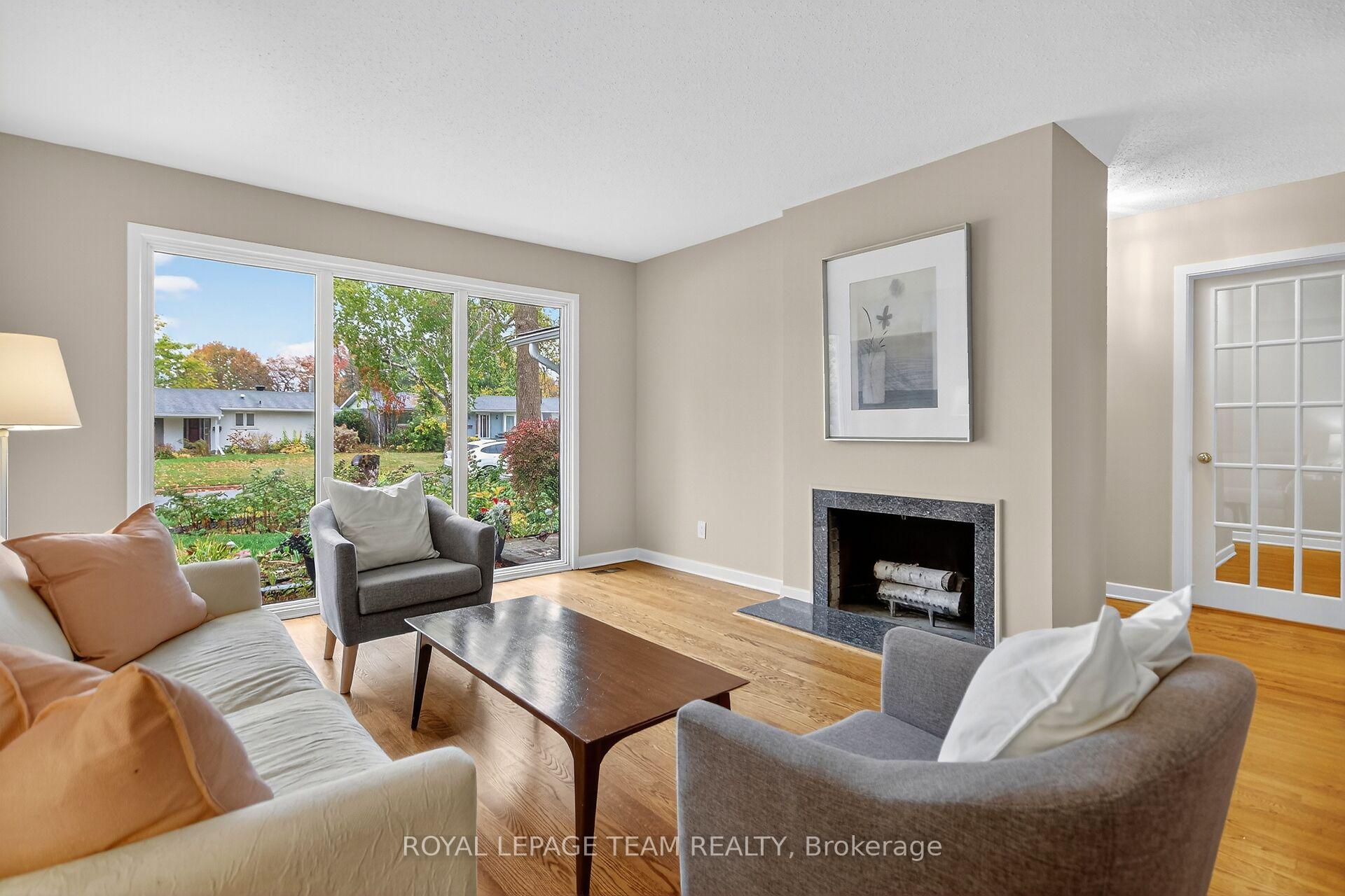 Photo 5 of 20 Beaumaris Drive, Ottawa, Bruce Farm/Graham Park/Qualicum/Bellands — HOMEH