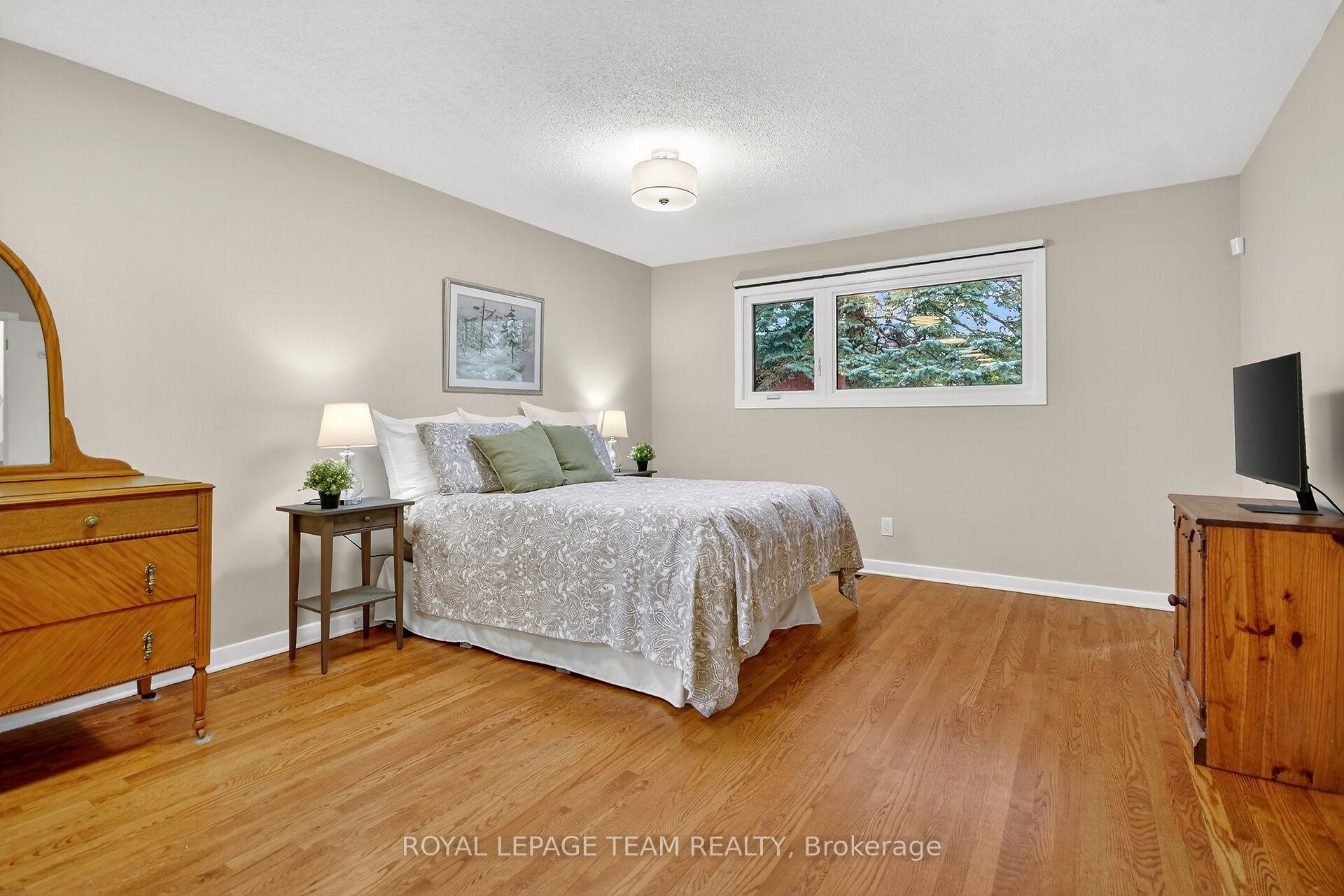 Photo 13 of 20 Beaumaris Drive, Ottawa, Bruce Farm/Graham Park/Qualicum/Bellands — HOMEH