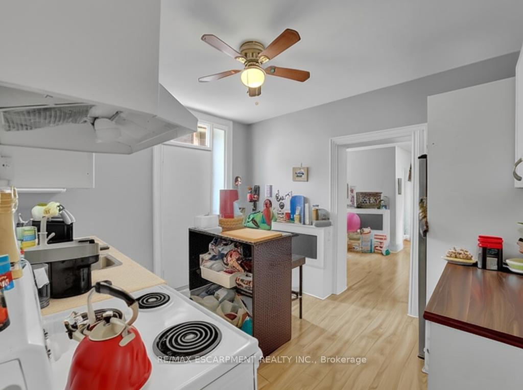 Photo 9 of 214 Mary Street, Hamilton, Beasley — HOMEH