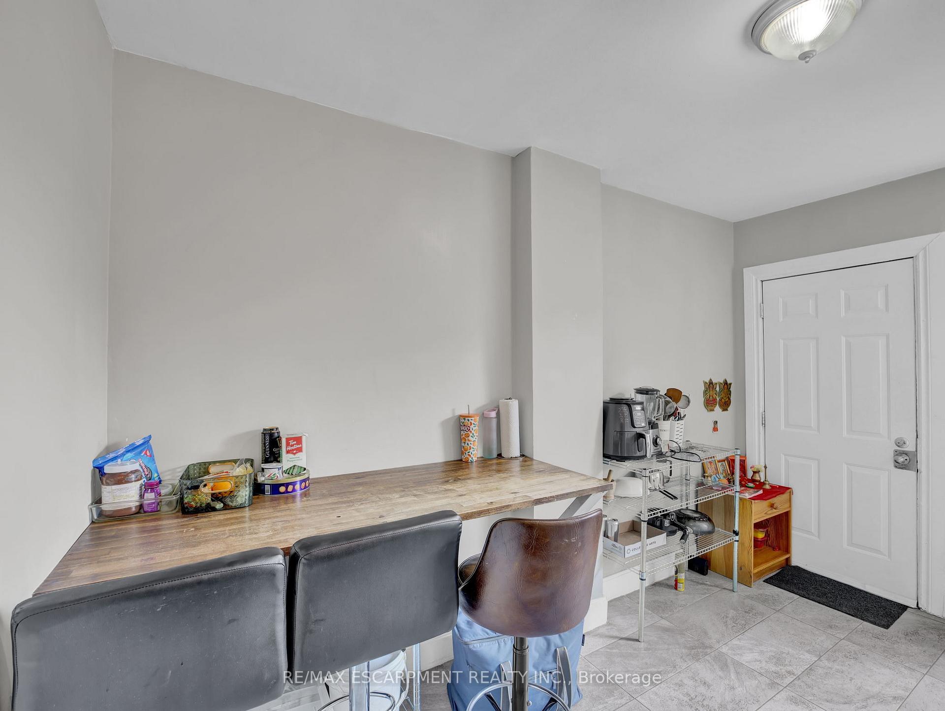 Photo 19 of 214 Mary Street, Hamilton, Beasley — HOMEH