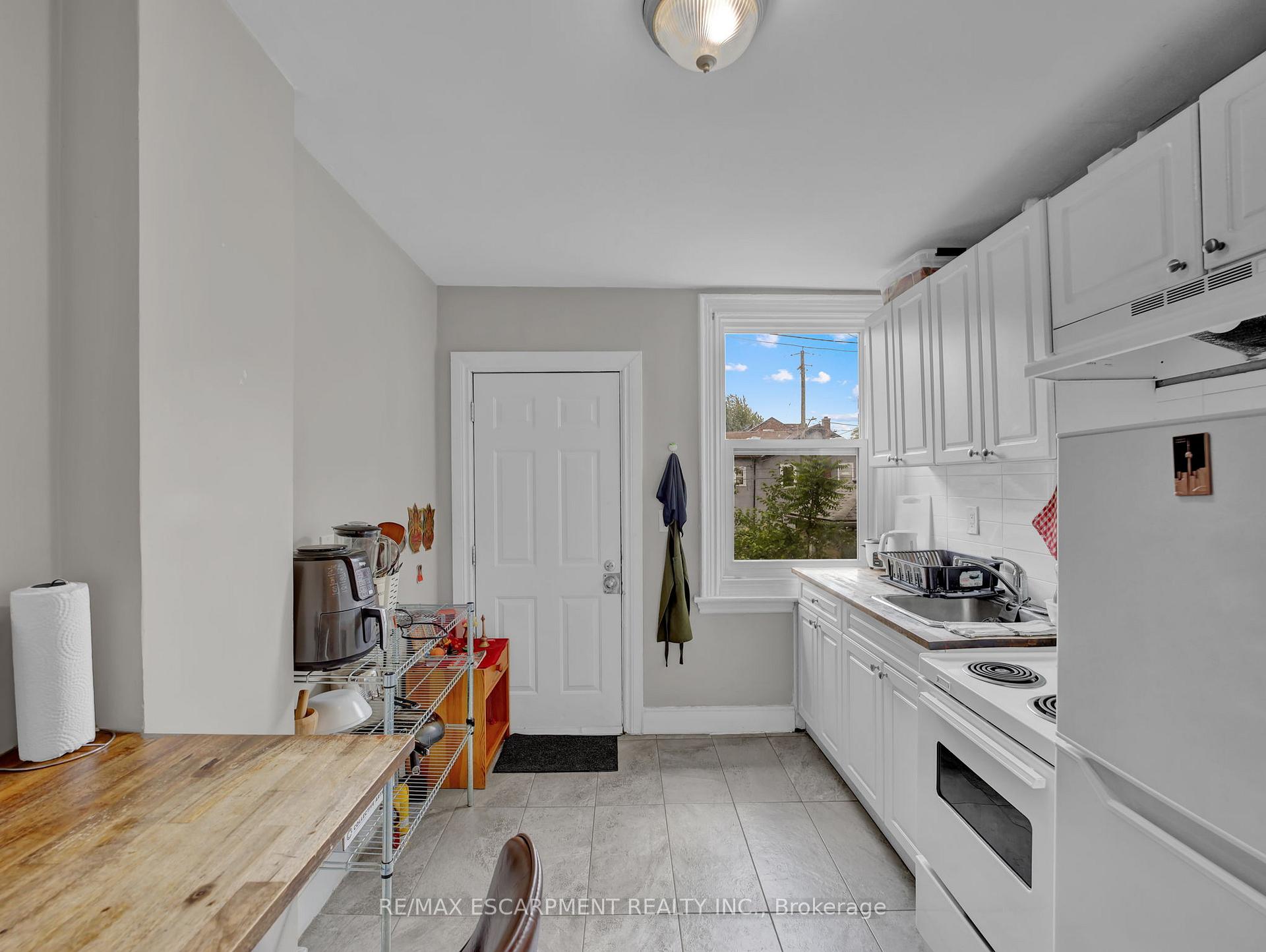 Photo 21 of 214 Mary Street, Hamilton, Beasley — HOMEH