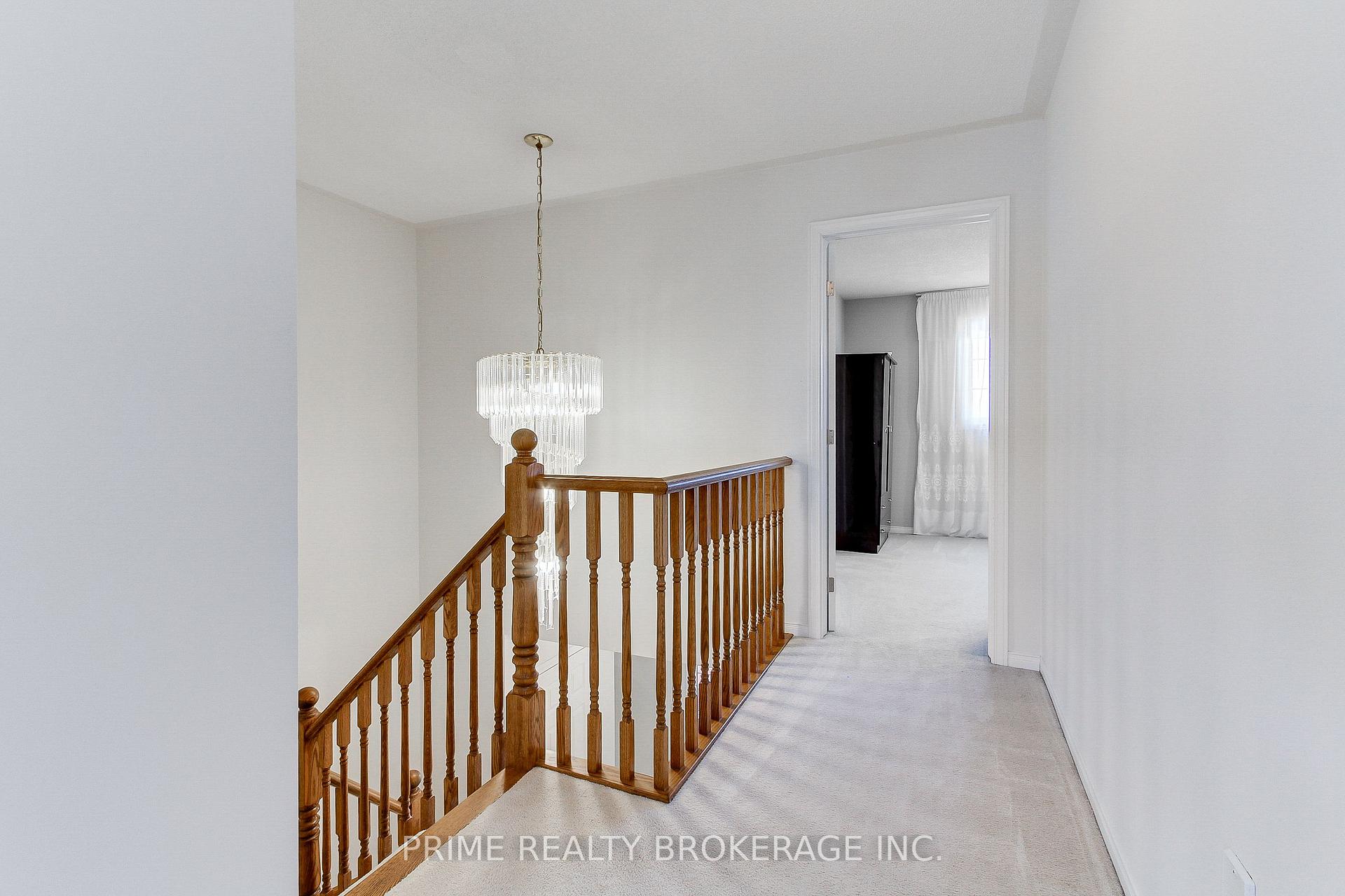 Photo 17 of 227 Hepburn Crescent, Hamilton, Mountview — HOMEH