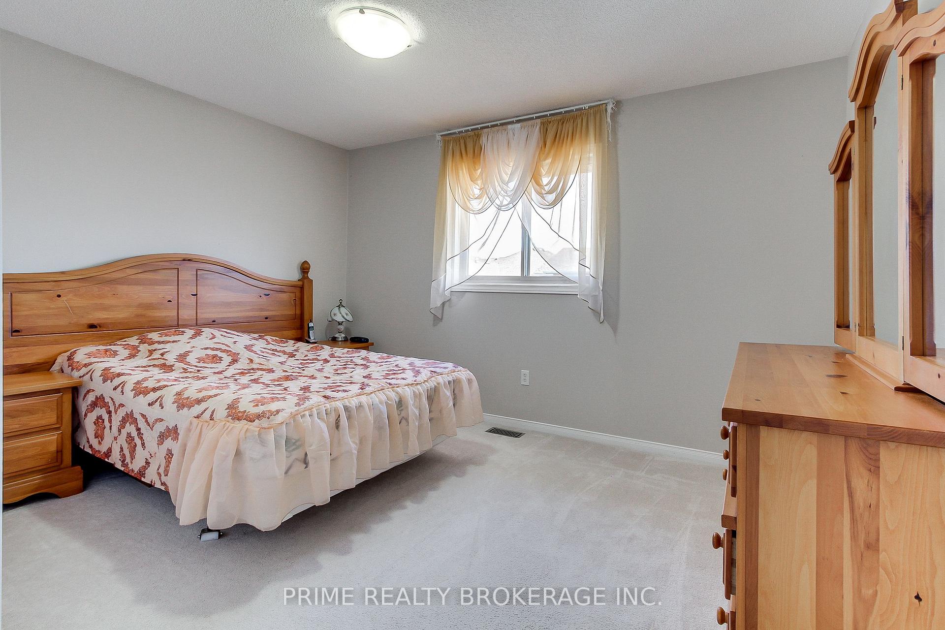 Photo 44 of 227 Hepburn Crescent, Hamilton, Mountview — HOMEH