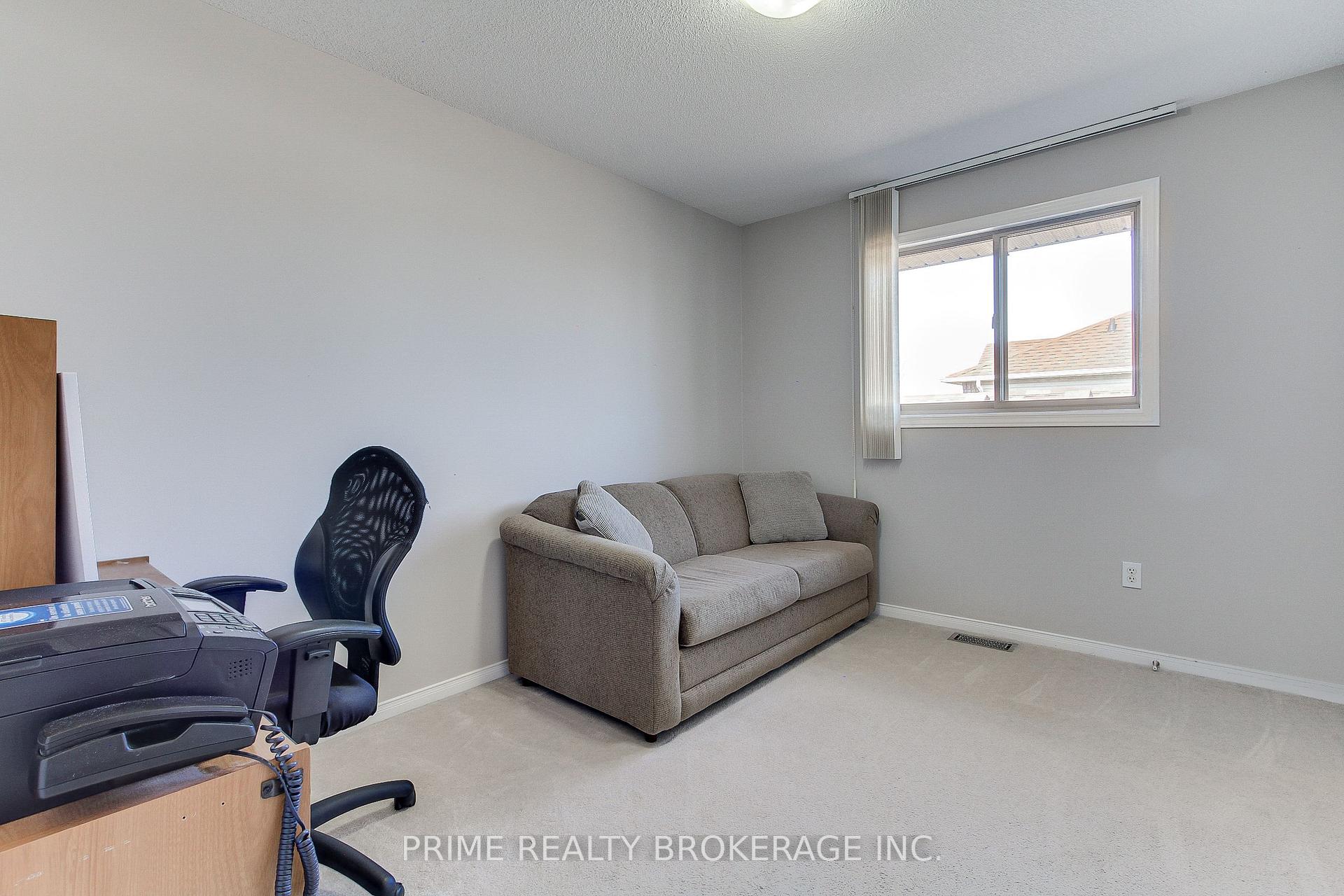 Photo 45 of 227 Hepburn Crescent, Hamilton, Mountview — HOMEH