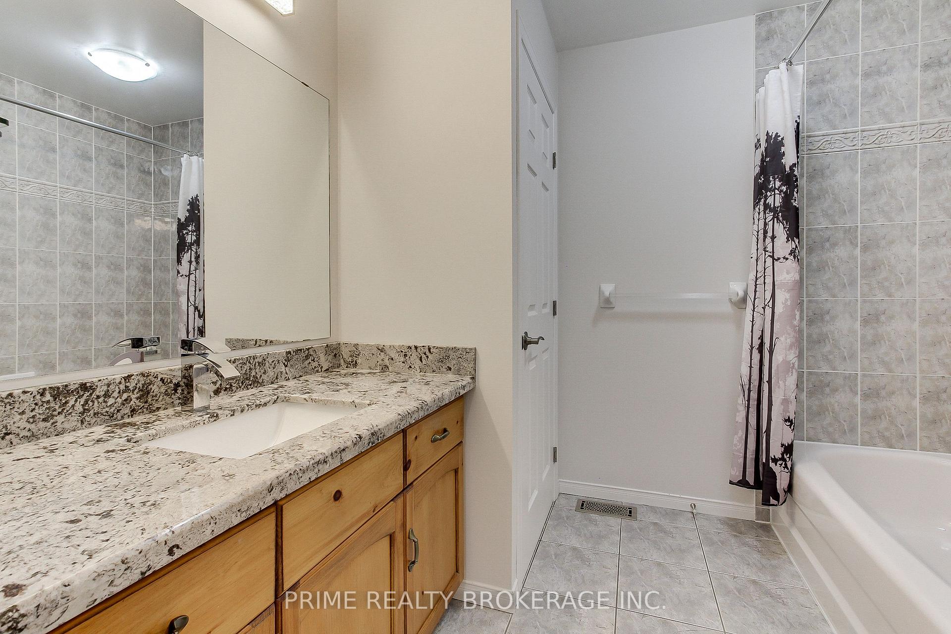Photo 46 of 227 Hepburn Crescent, Hamilton, Mountview — HOMEH