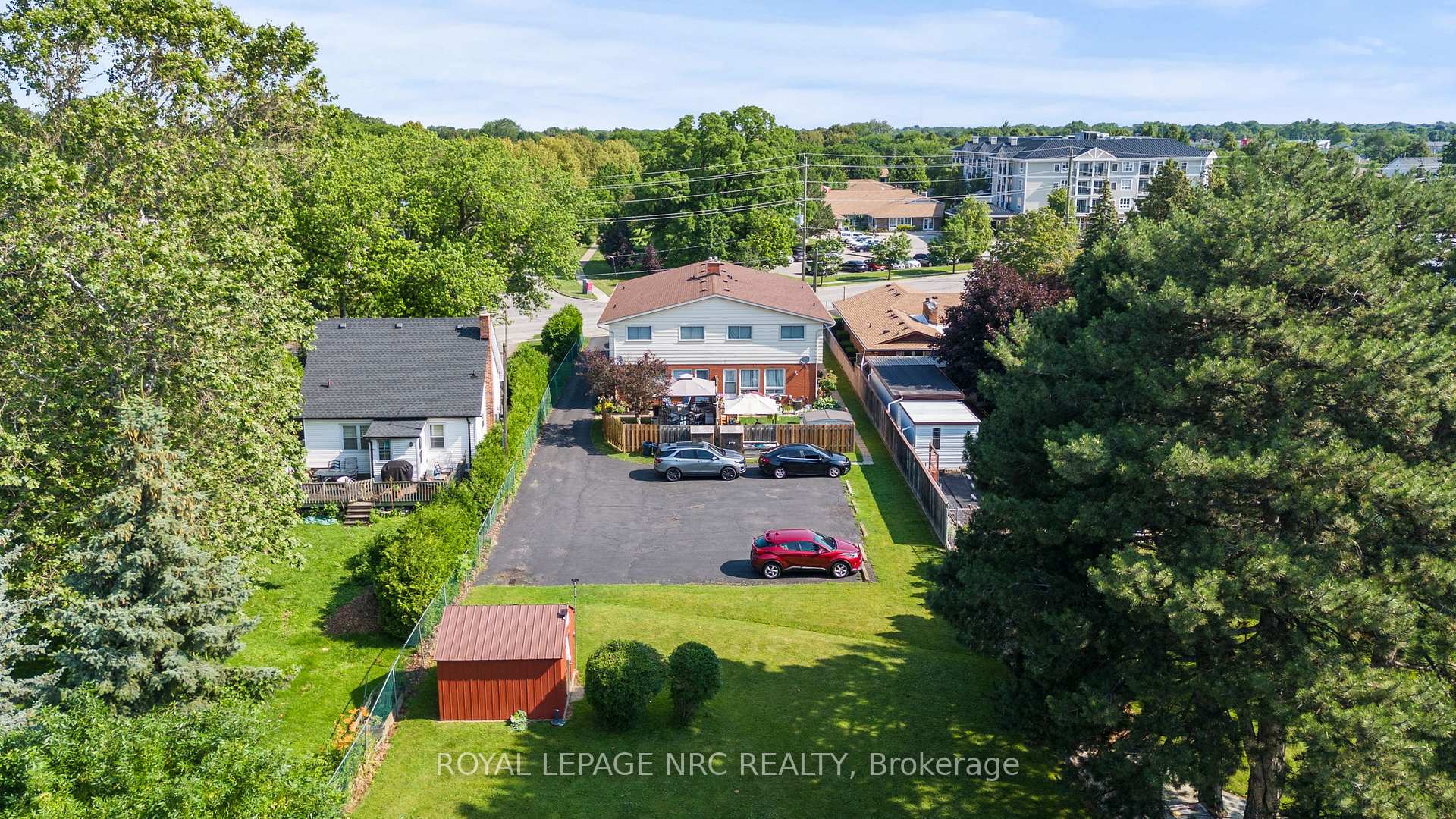 Photo 5 of 108 Scott Street, St. Catharines, Fairview — HOMEH