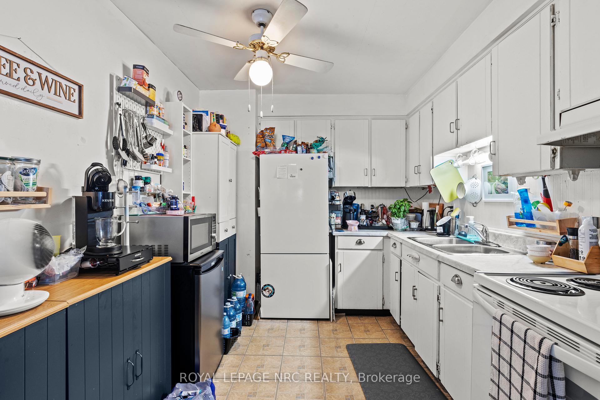 Photo 11 of 108 Scott Street, St. Catharines, Fairview — HOMEH
