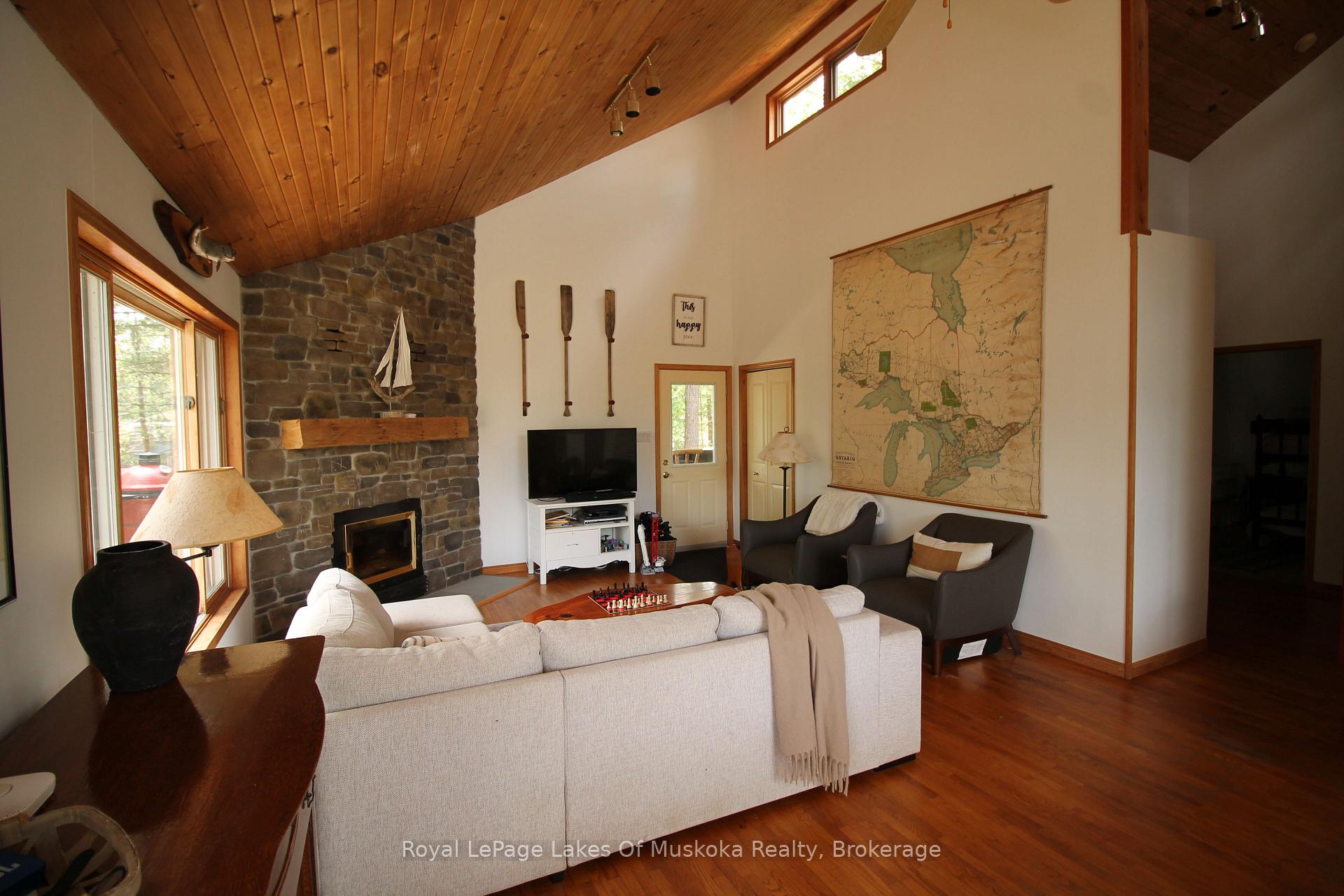Photo 3 of 1 3LN Berkinshaw Island, Gravenhurst, Muskoka (S) — HOMEH
