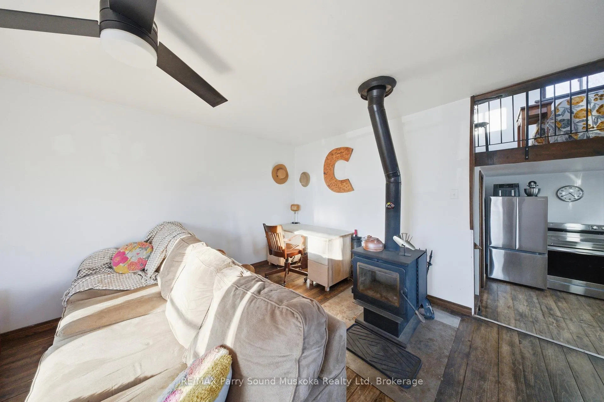 Photo 11 of 520 Centre Road, McKellar — HOMEH