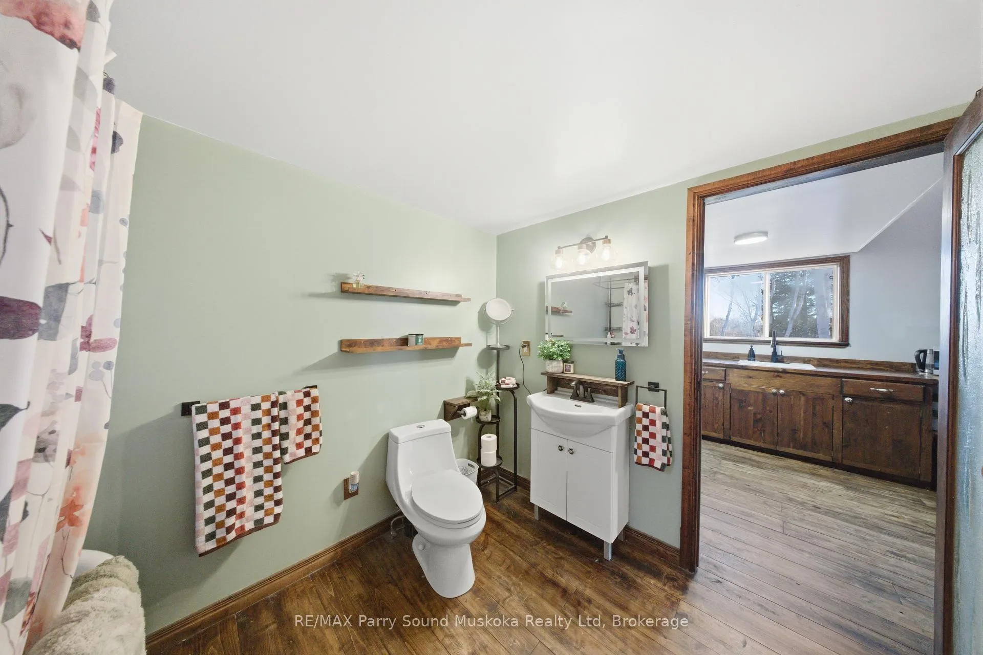 Photo 12 of 520 Centre Road, McKellar — HOMEH
