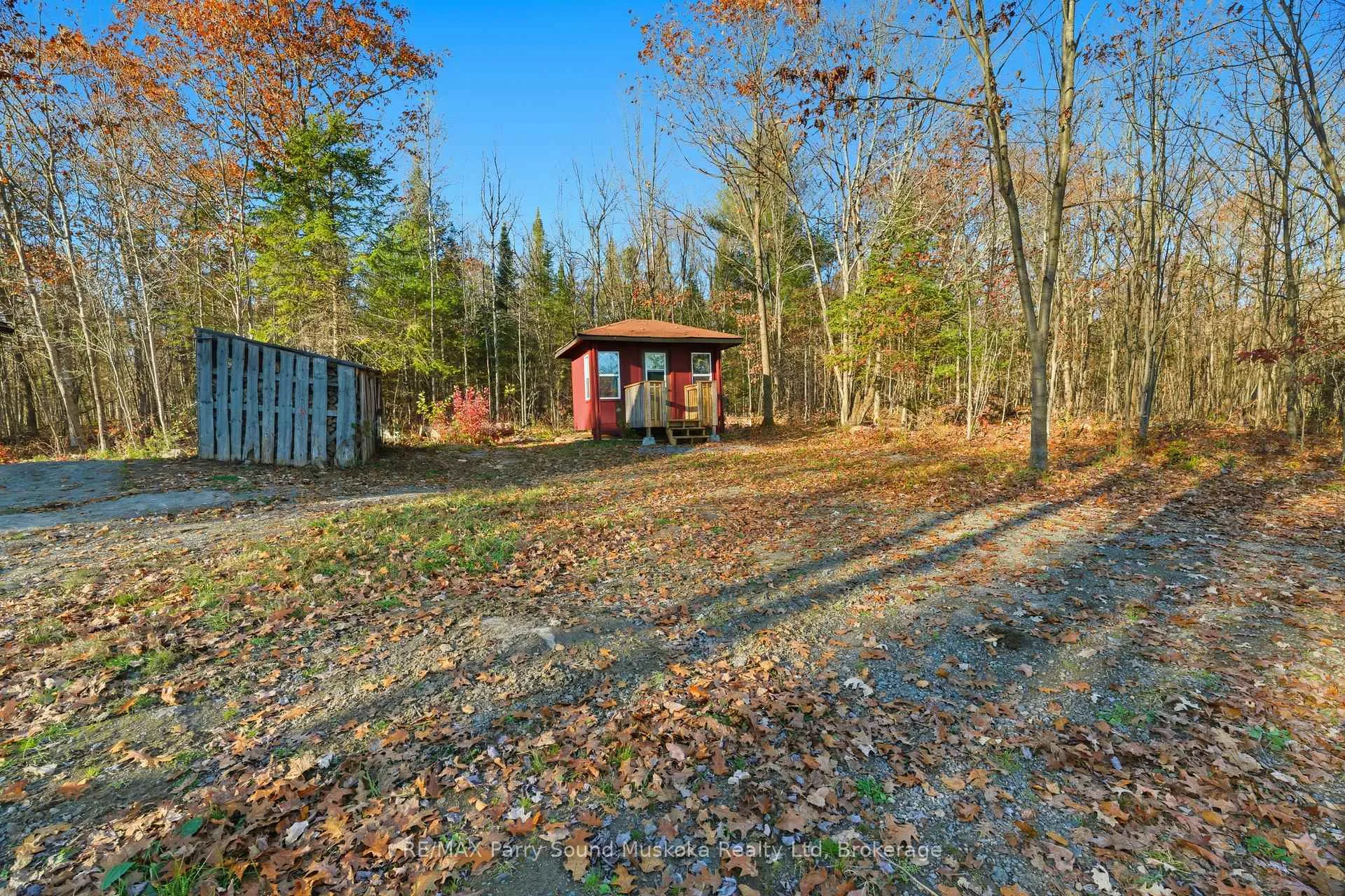 Photo 23 of 520 Centre Road, McKellar — HOMEH