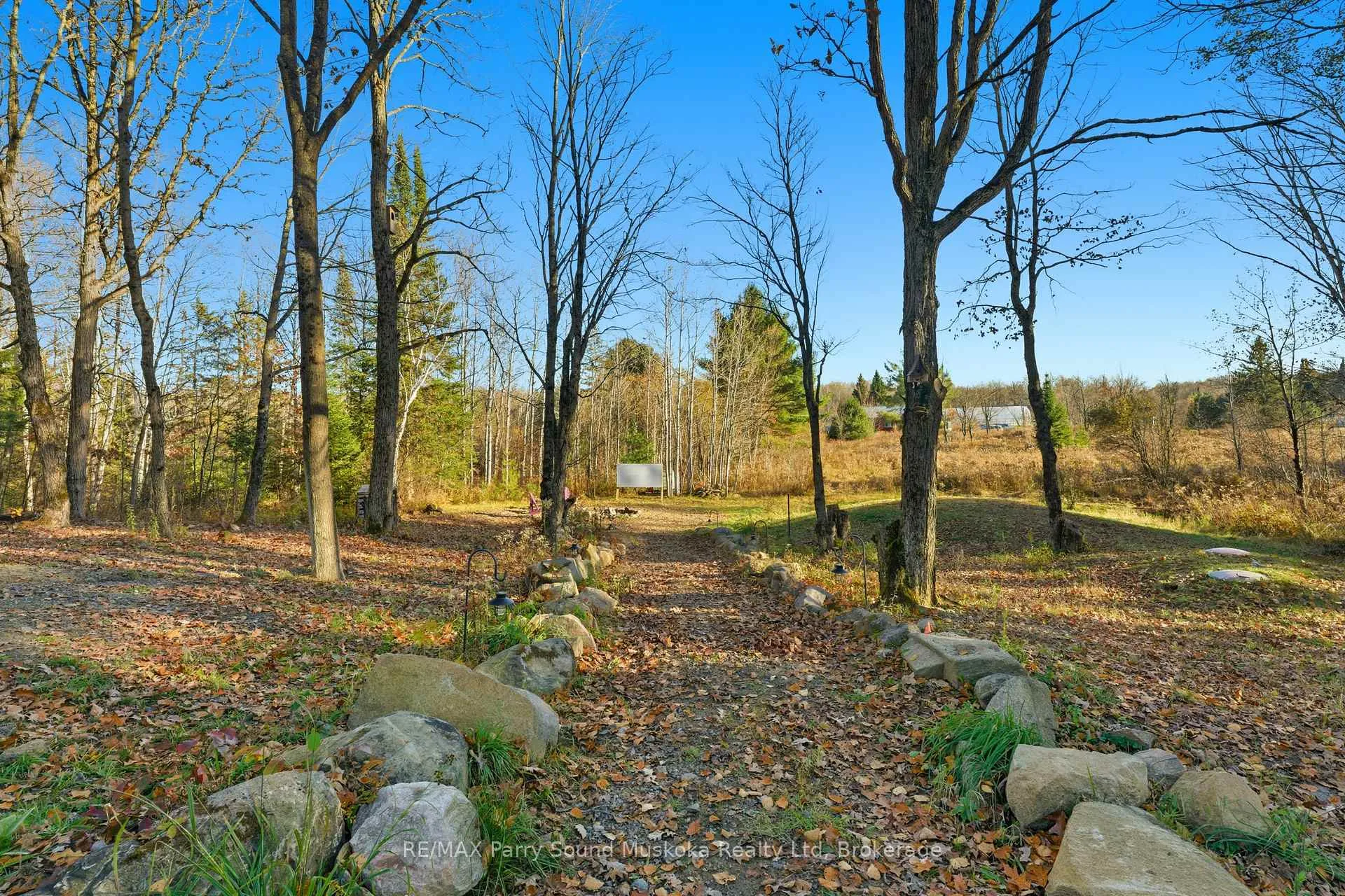 Photo 25 of 520 Centre Road, McKellar — HOMEH