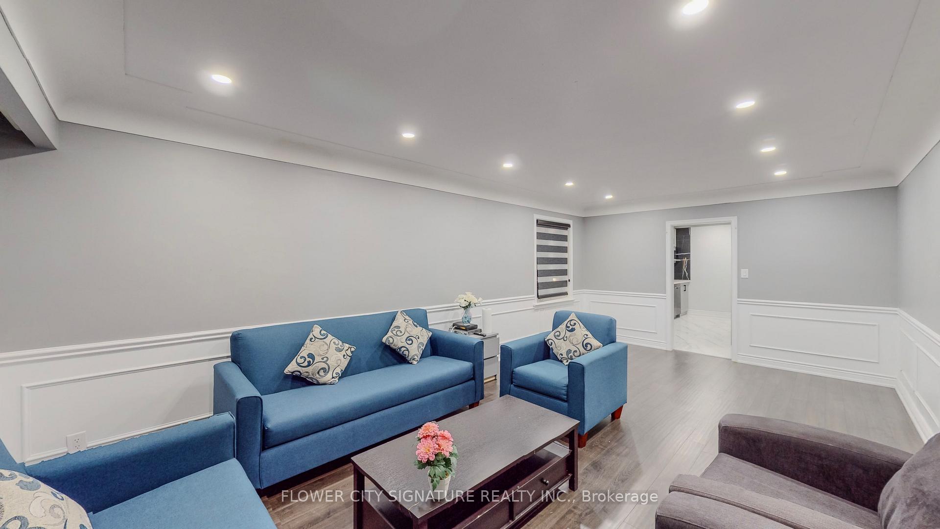 Photo 3 of 11 Rita Street, Hamilton, Dundas — HOMEH