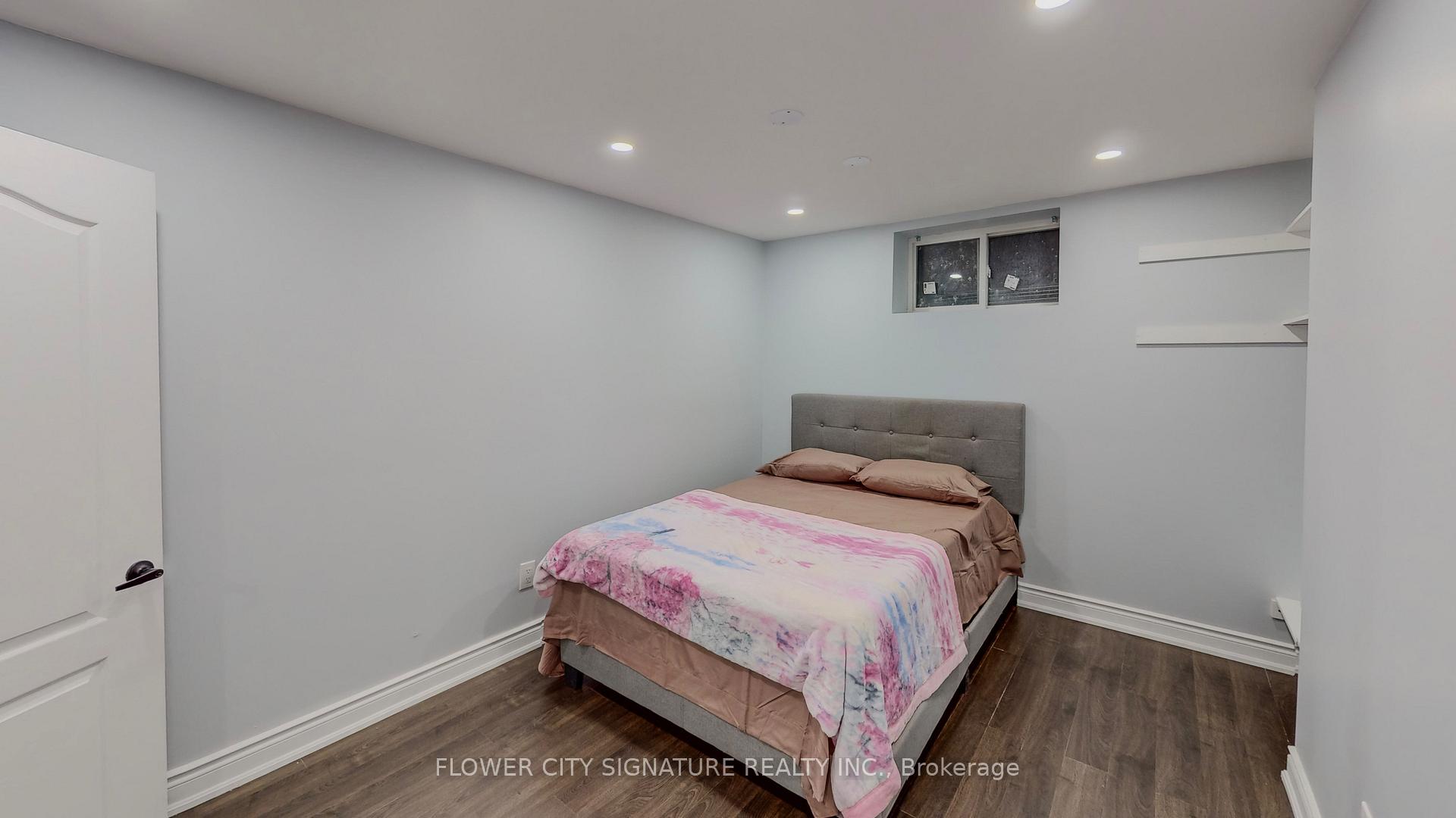 Photo 28 of 11 Rita Street, Hamilton, Dundas — HOMEH