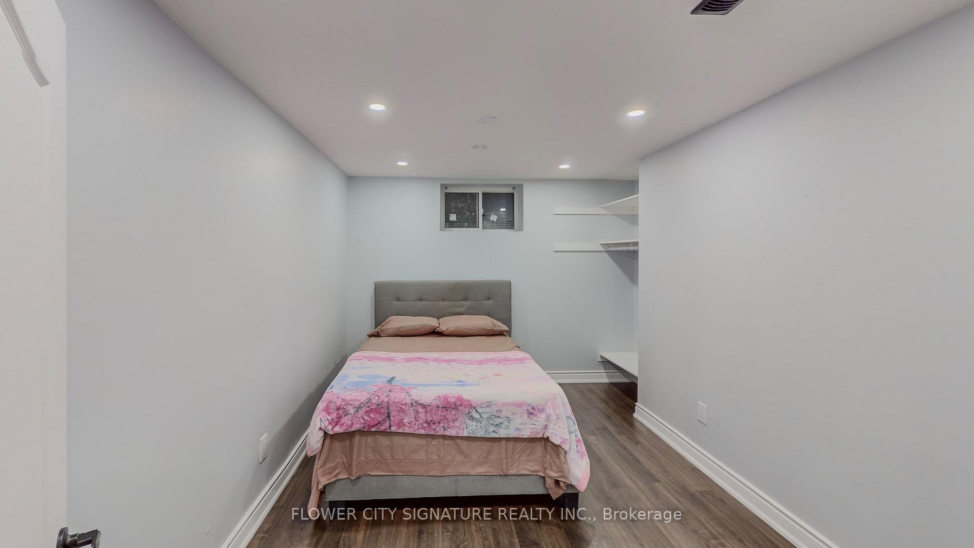 Photo 36 of 11 Rita Street, Hamilton, Dundas — HOMEH