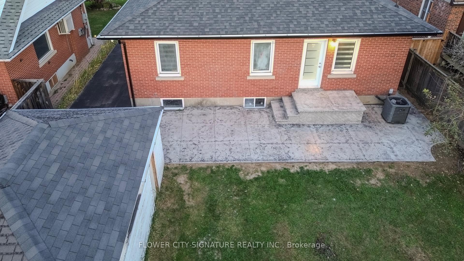 Photo 43 of 11 Rita Street, Hamilton, Dundas — HOMEH