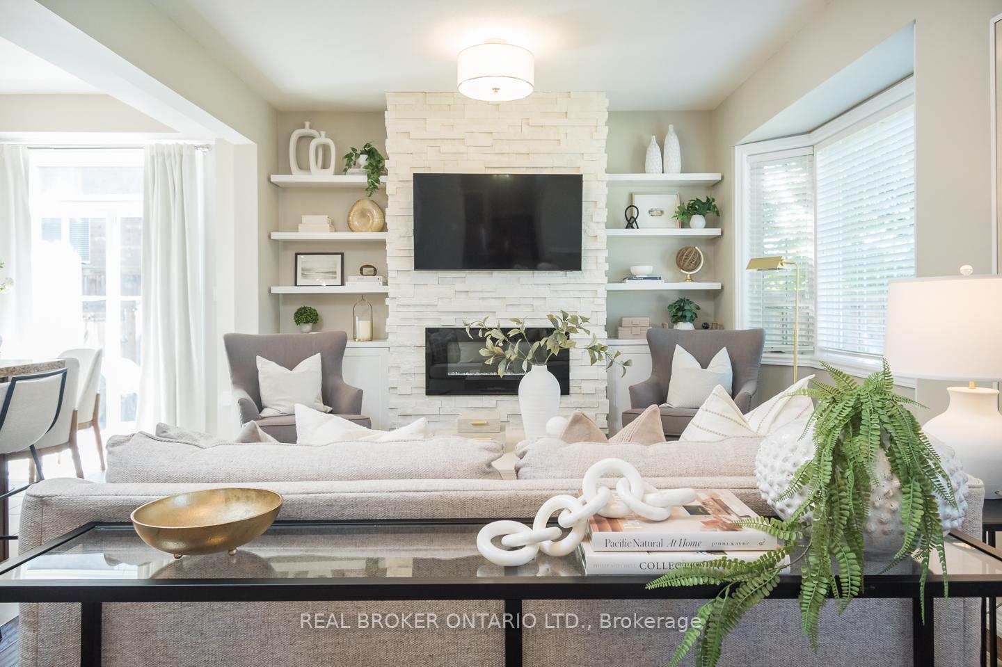 Photo 2 of Unit 28, 90 Raymond Road, Hamilton, Meadowlands — HOMEH