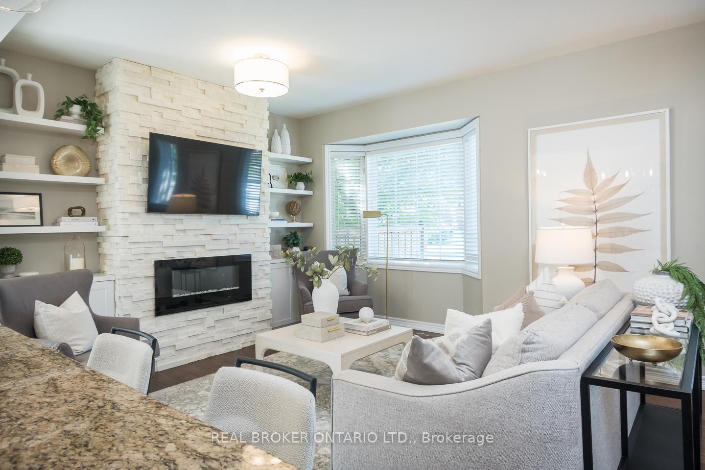 Photo 3 of Unit 28, 90 Raymond Road, Hamilton, Meadowlands — HOMEH