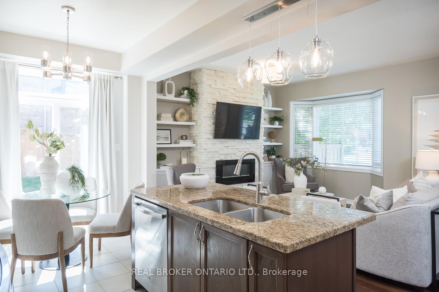 Photo 7 of Unit 28, 90 Raymond Road, Hamilton, Meadowlands — HOMEH