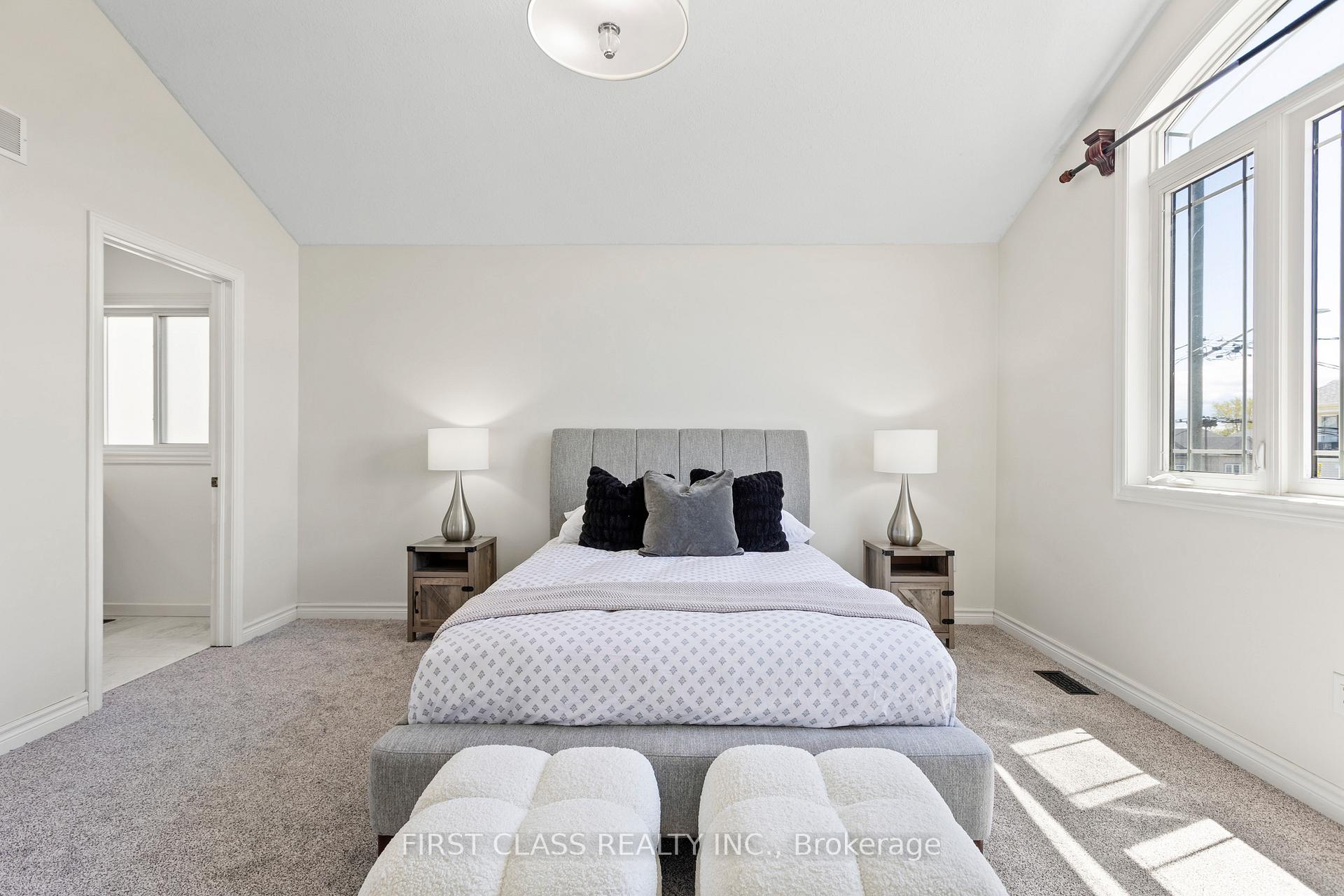Photo 15 of 13 Stepney Street, St. Catharines, Port Weller — HOMEH