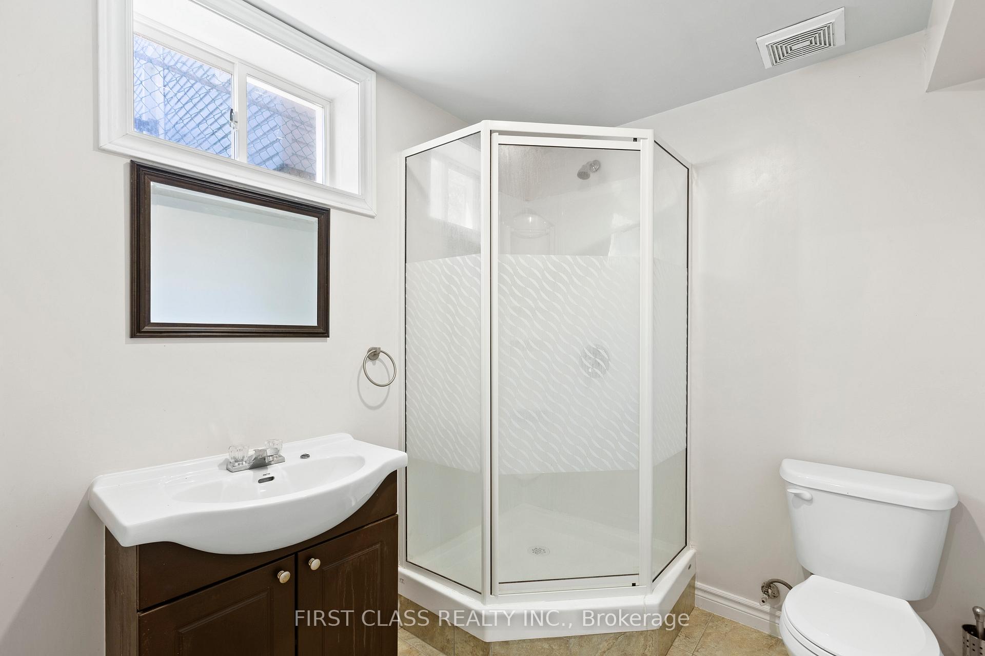 Photo 48 of 13 Stepney Street, St. Catharines, Port Weller — HOMEH