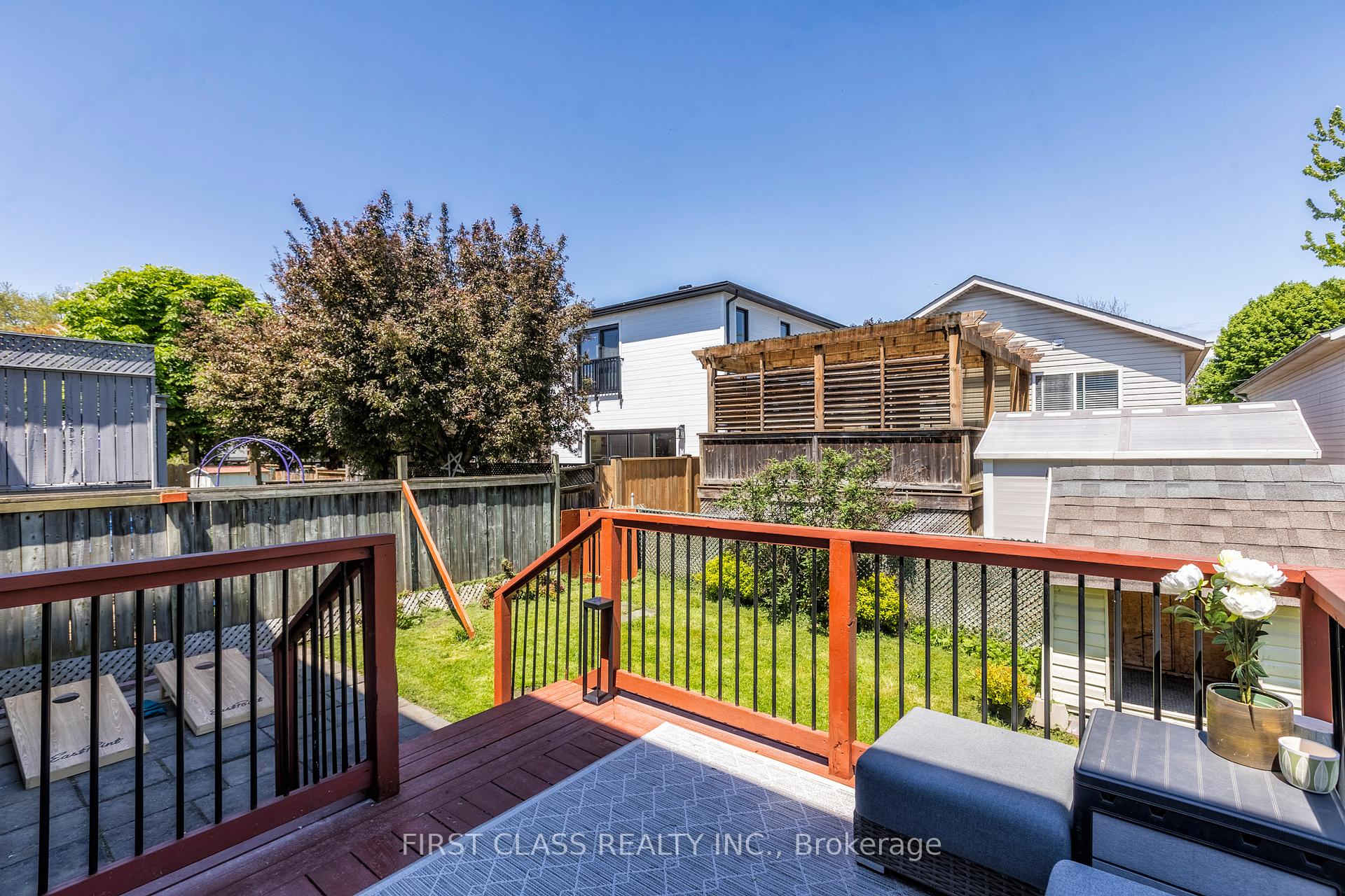 Photo 51 of 13 Stepney Street, St. Catharines, Port Weller — HOMEH