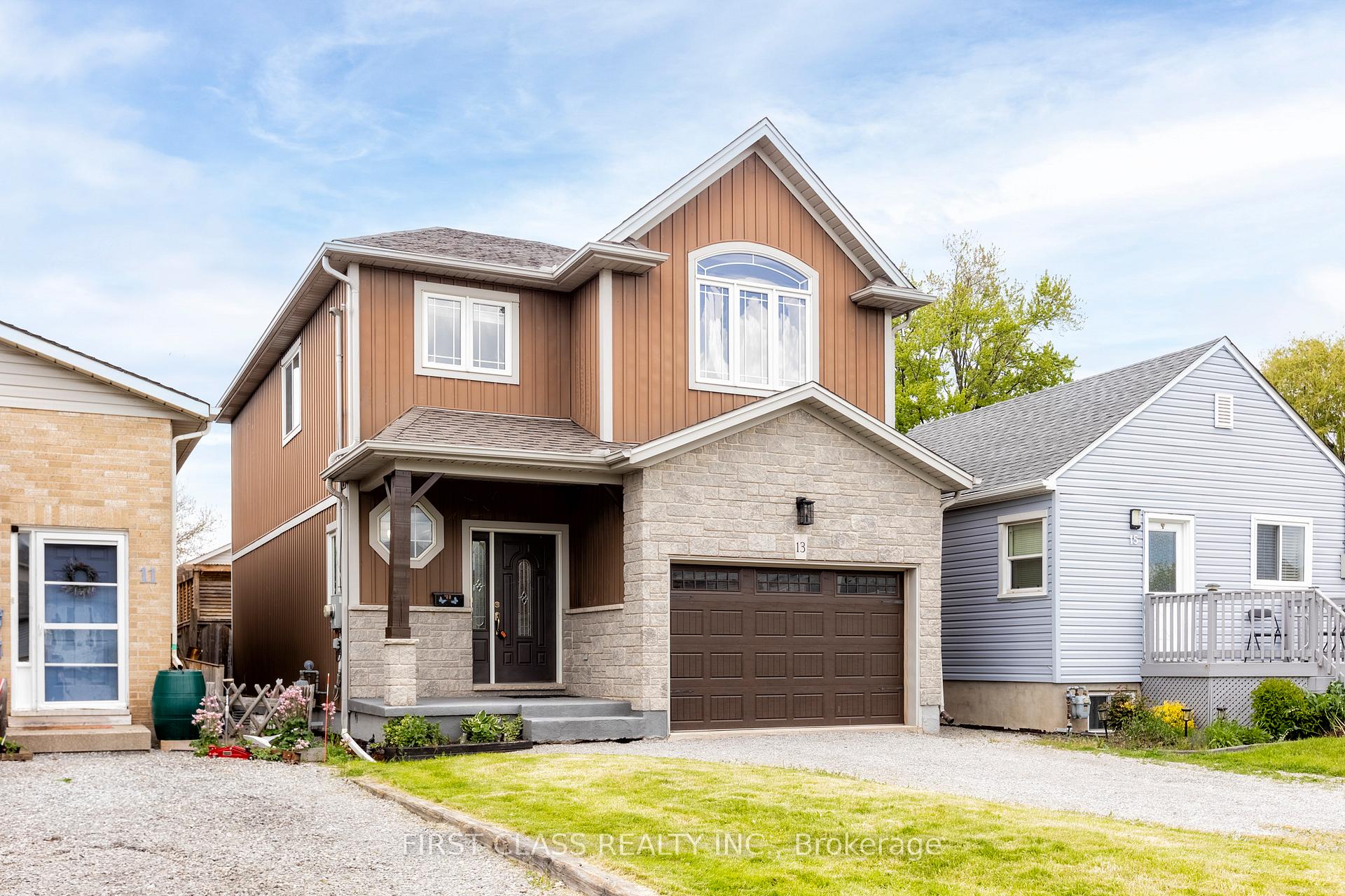Photo 57 of 13 Stepney Street, St. Catharines, Port Weller — HOMEH