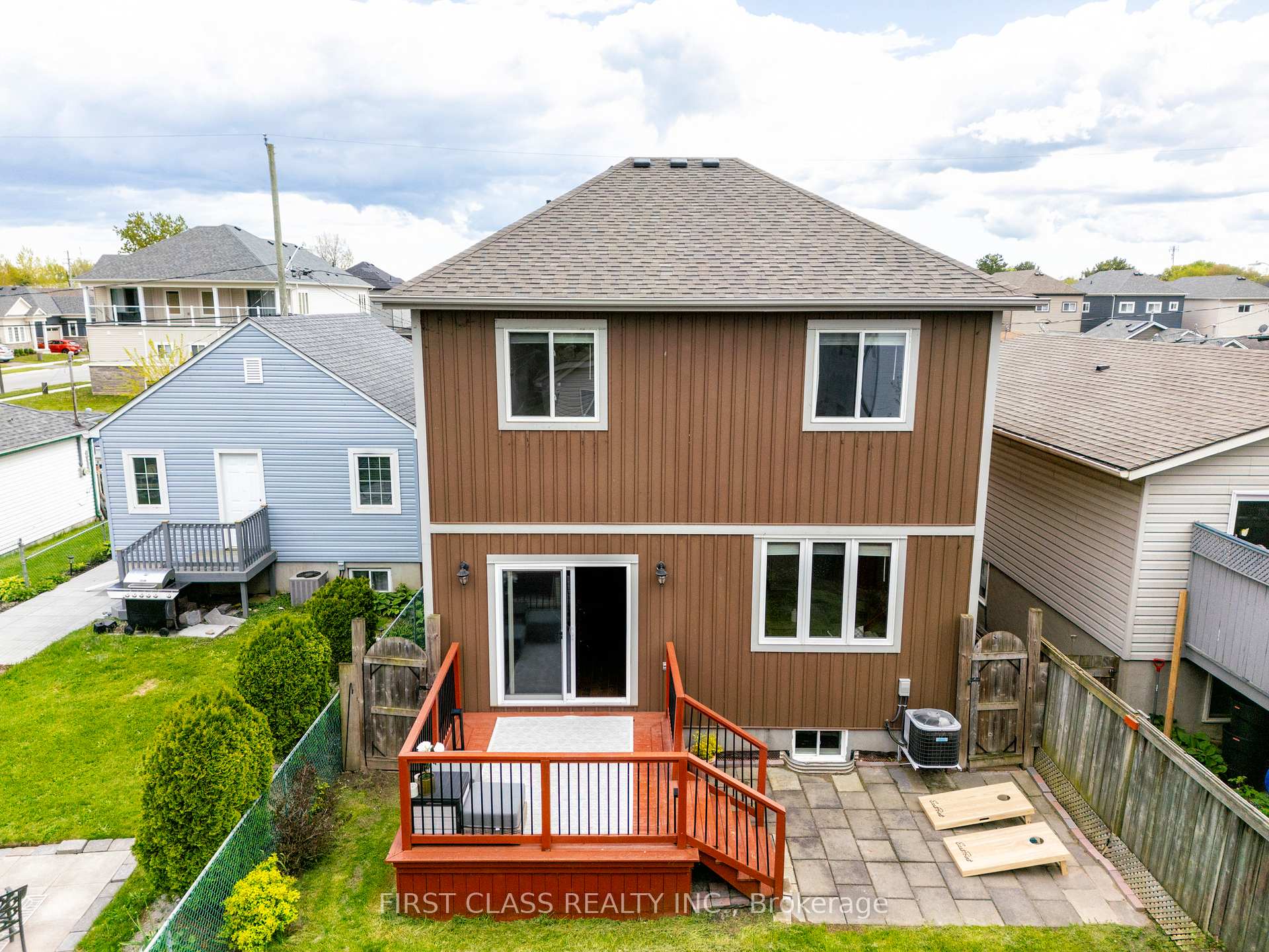 Photo 58 of 13 Stepney Street, St. Catharines, Port Weller — HOMEH