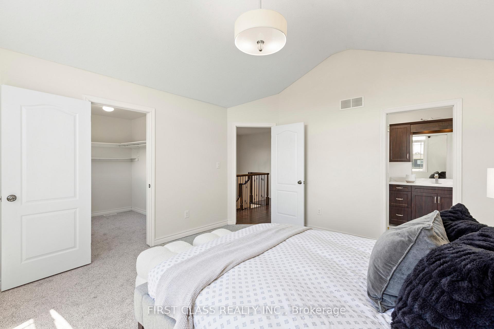 Photo 35 of 13 Stepney Street, St. Catharines, Port Weller — HOMEH