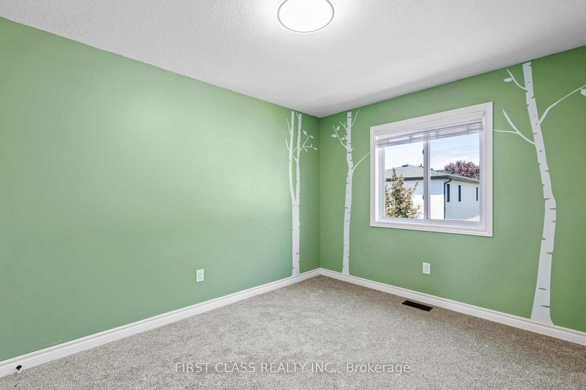 Photo 39 of 13 Stepney Street, St. Catharines, Port Weller — HOMEH