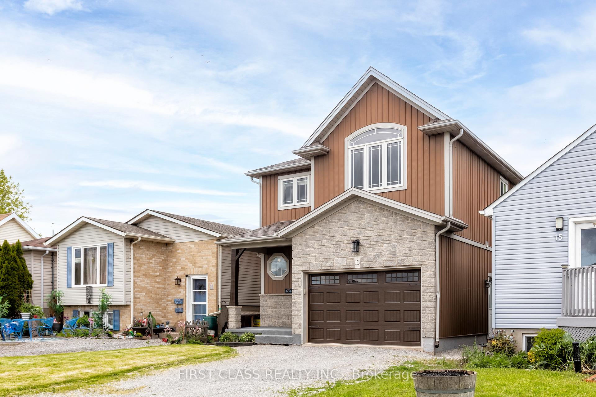 Photo 76 of 13 Stepney Street, St. Catharines, Port Weller — HOMEH