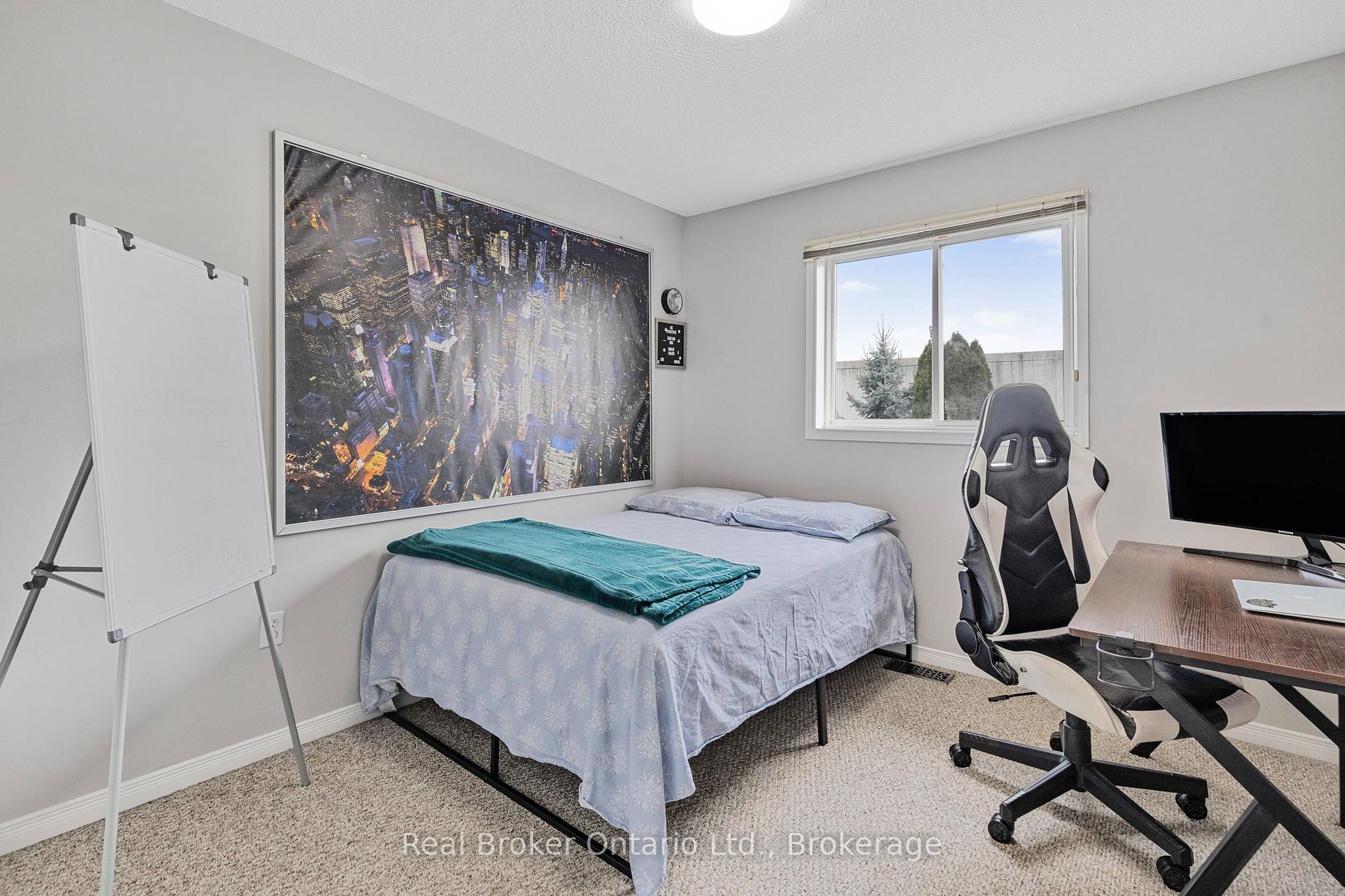 Photo 45 of 28 Whitefish Crescent, Hamilton, Lakeshore — HOMEH