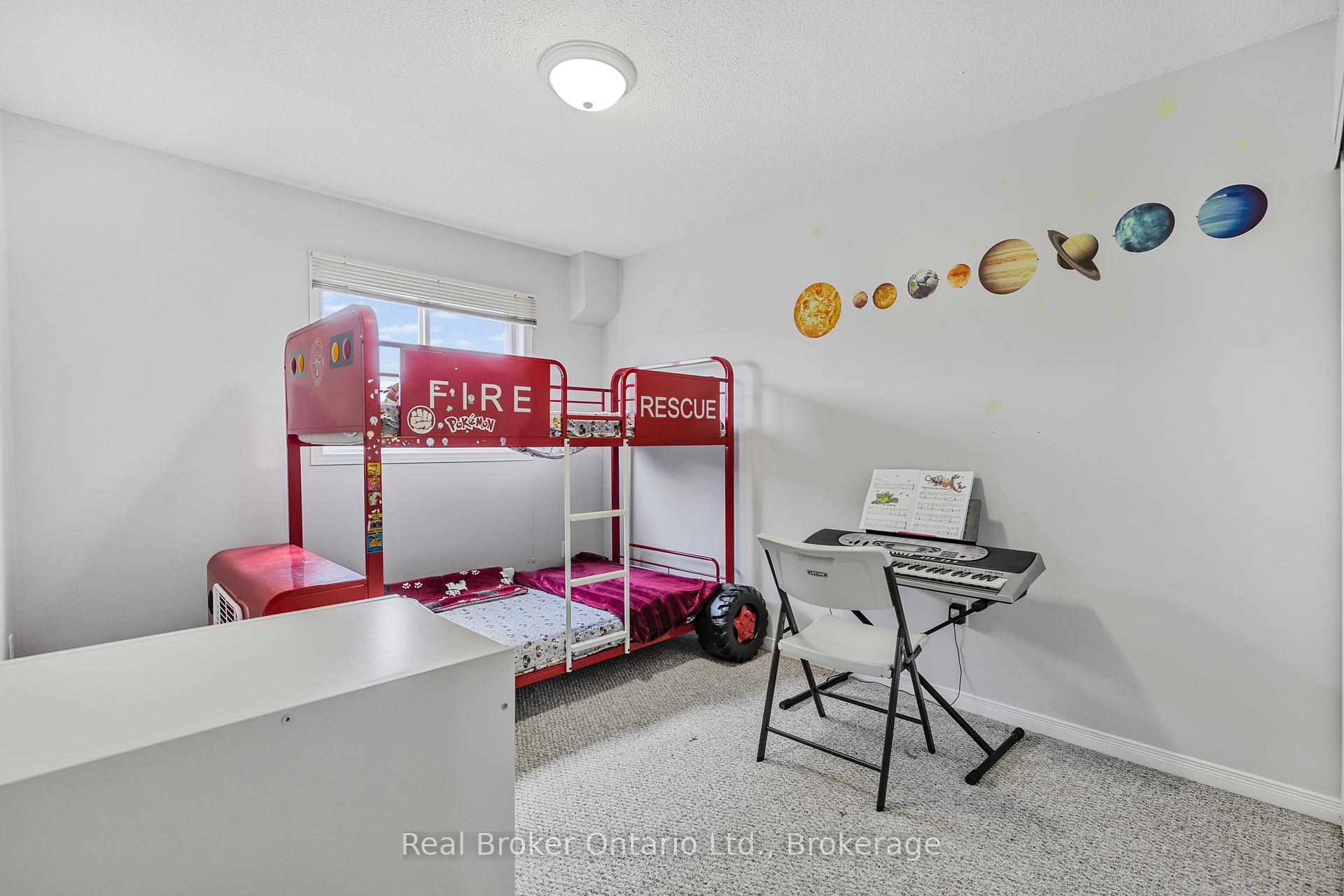Photo 46 of 28 Whitefish Crescent, Hamilton, Lakeshore — HOMEH
