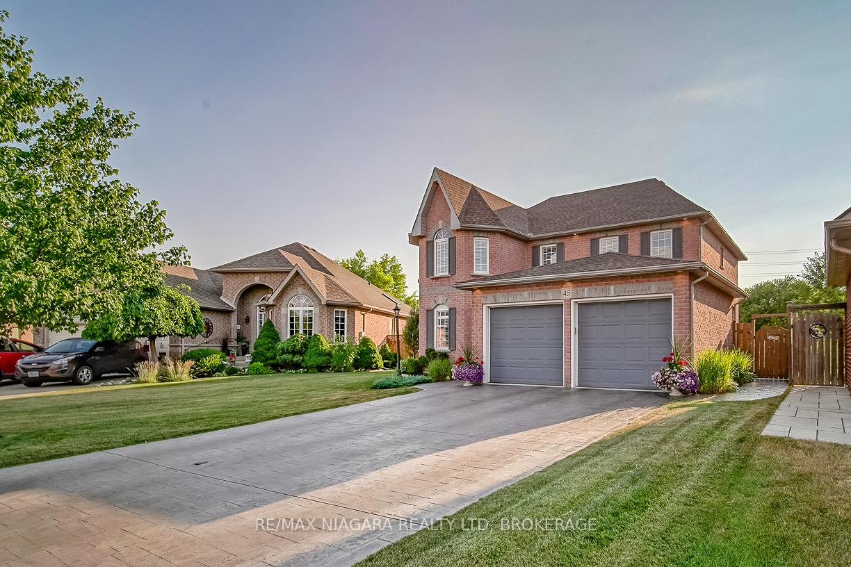 Photo 3 of 45 Goodman Crescent, St. Catharines, Rykert/Vansickle — HOMEH