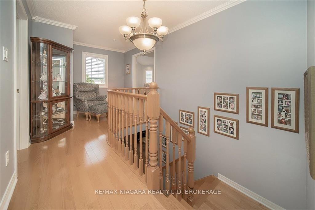 Photo 15 of 45 Goodman Crescent, St. Catharines, Rykert/Vansickle — HOMEH