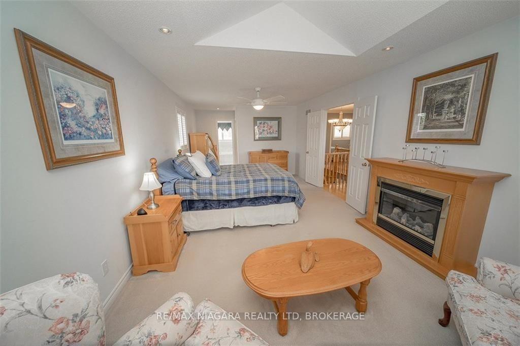 Photo 18 of 45 Goodman Crescent, St. Catharines, Rykert/Vansickle — HOMEH