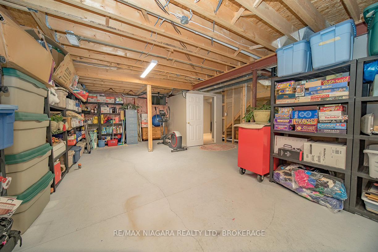 Photo 29 of 45 Goodman Crescent, St. Catharines, Rykert/Vansickle — HOMEH