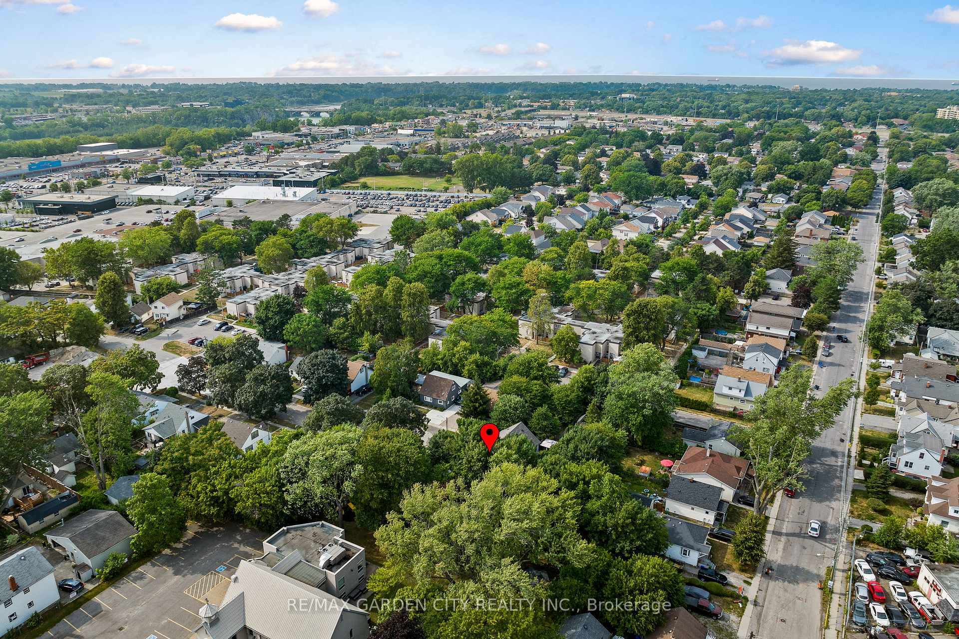 Photo 27 of 10 Belfast Court, St. Catharines, Haig — HOMEH