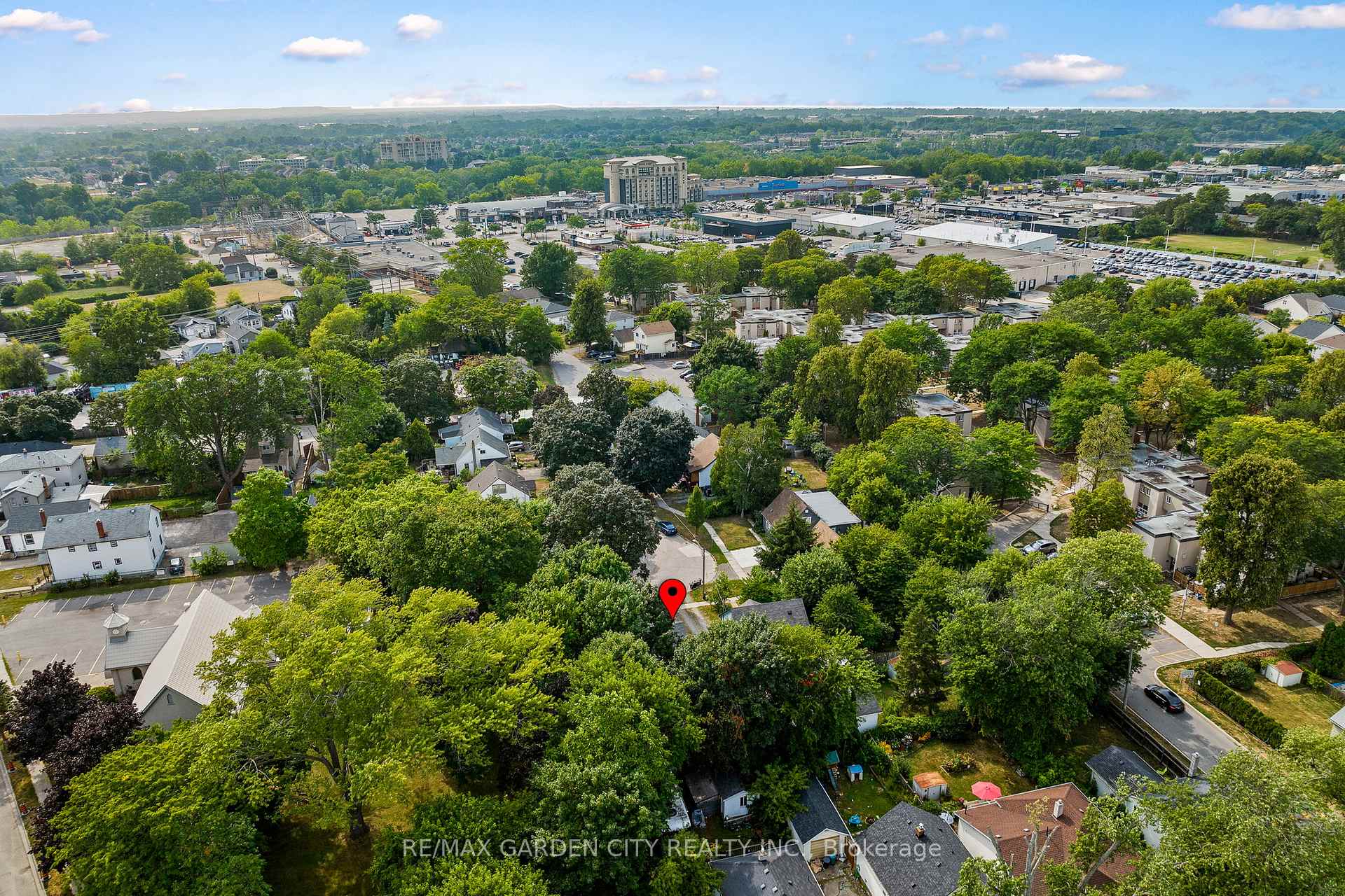 Photo 28 of 10 Belfast Court, St. Catharines, Haig — HOMEH